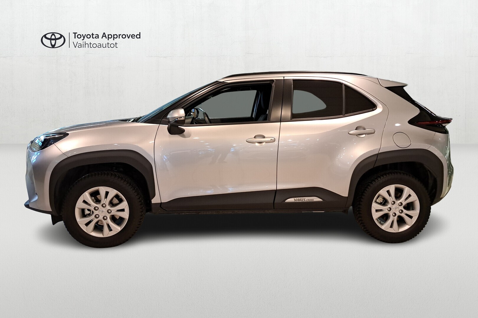 TOYOTA Yaris Cross 2025