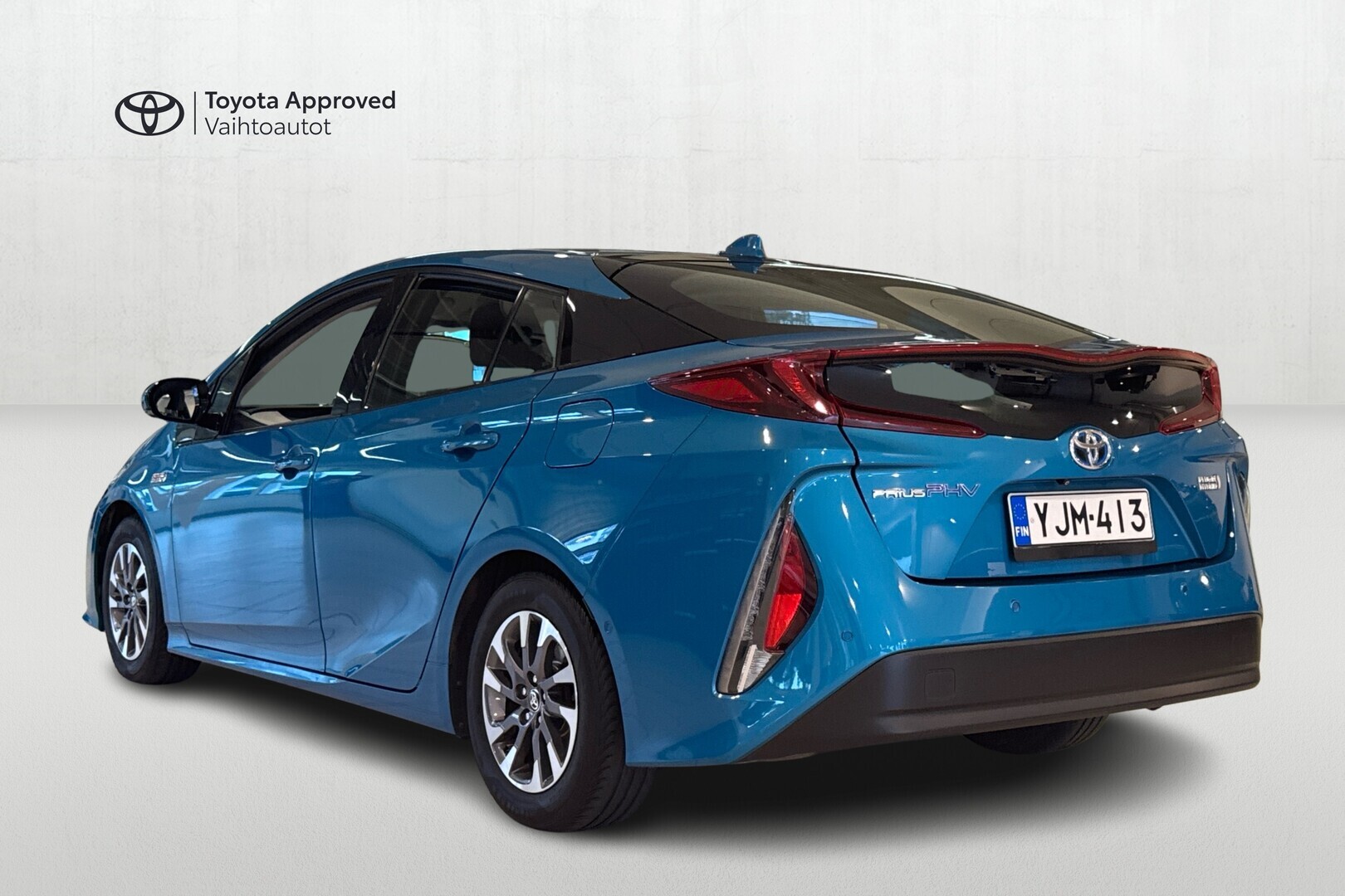 TOYOTA Prius Plug-in 2017
