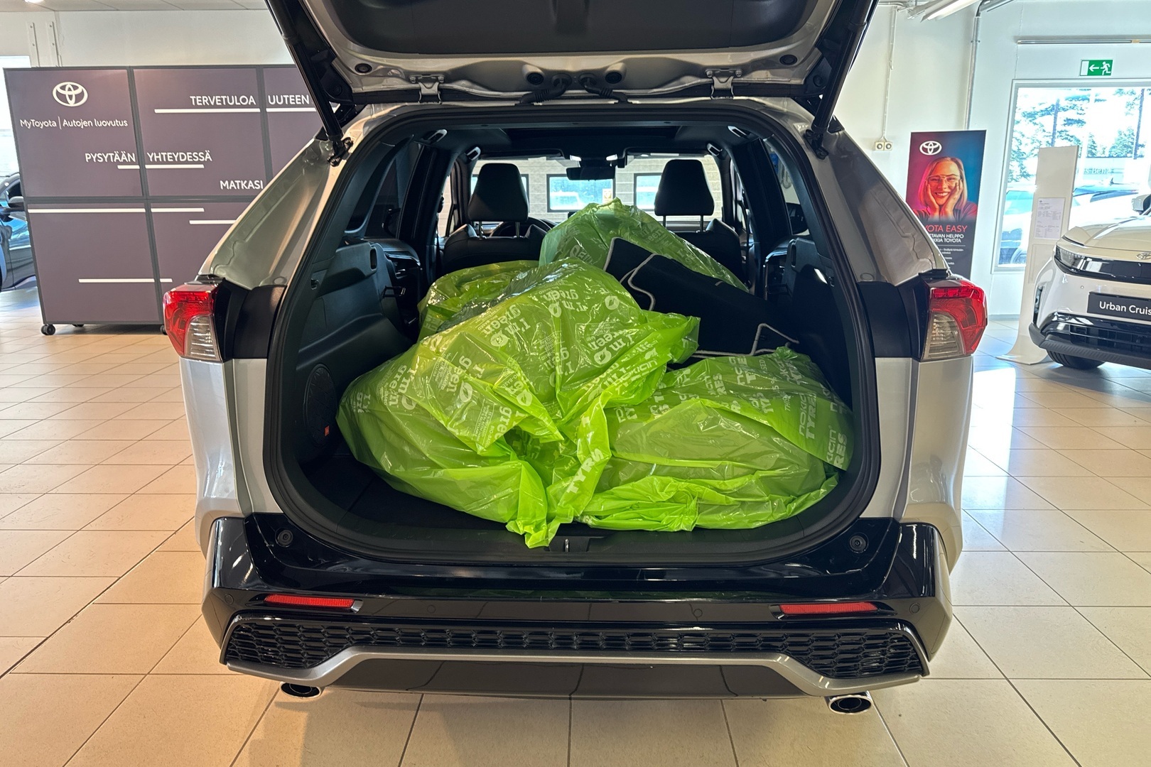 TOYOTA RAV4 2023