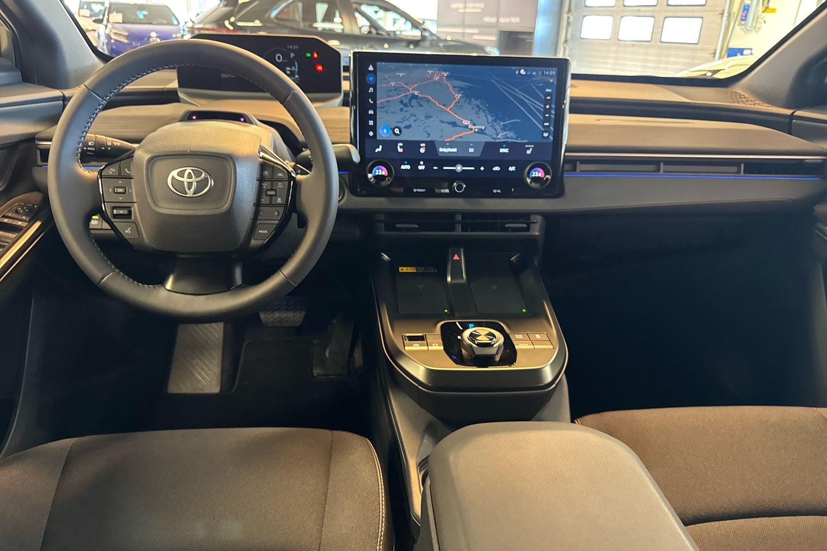 TOYOTA C-HR+ 2026