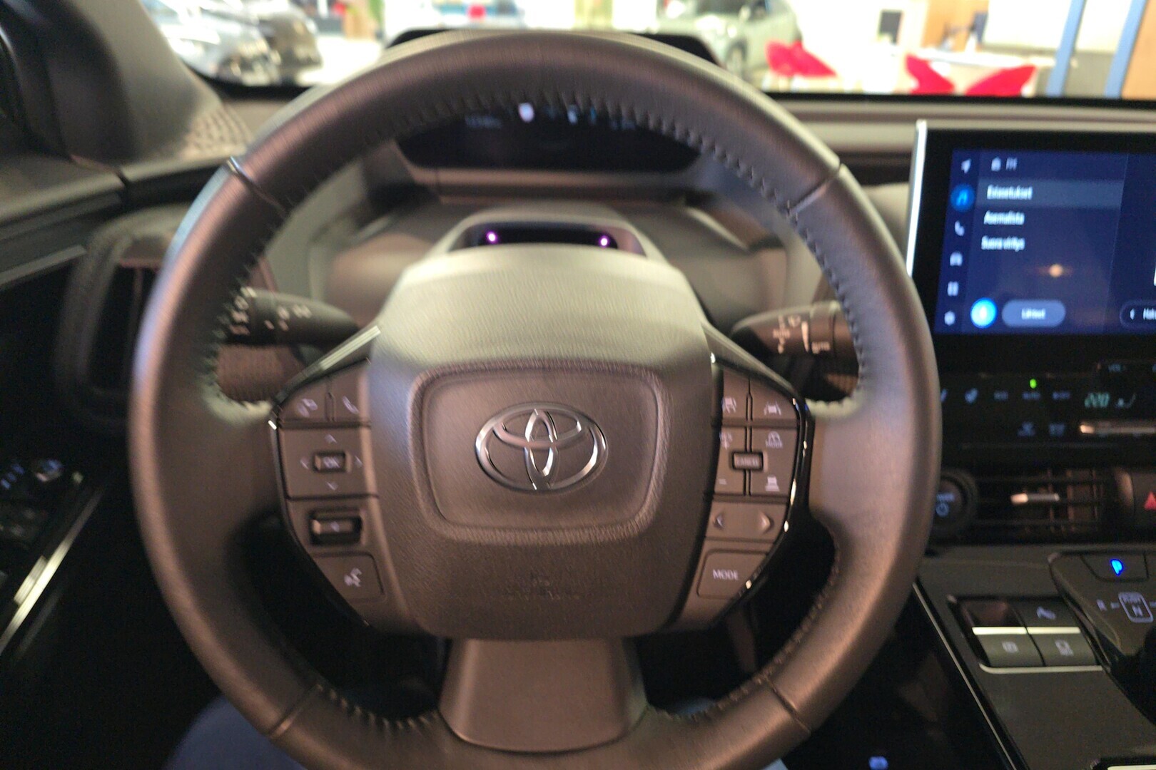 TOYOTA bZ4X 2024