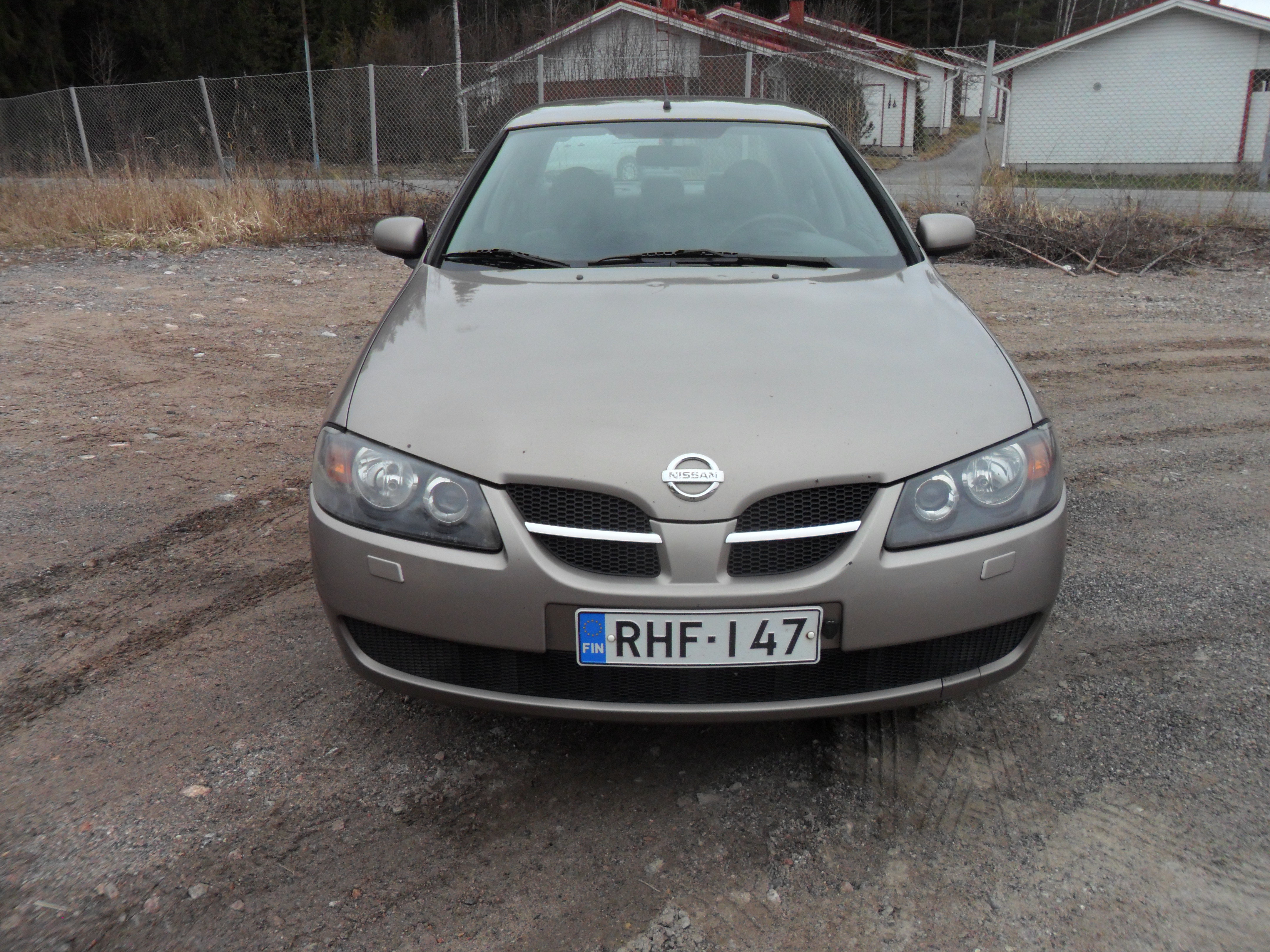 Nissan Almera 2005