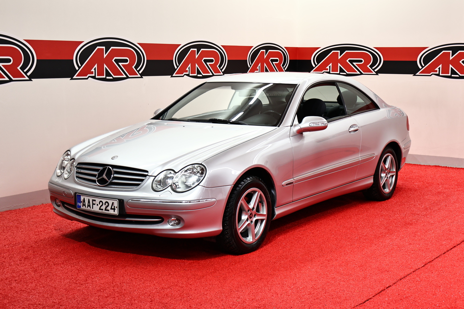 MERCEDES-BENZ CLK 2004