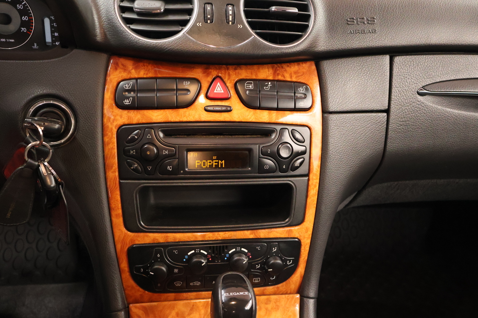 MERCEDES-BENZ CLK 2004