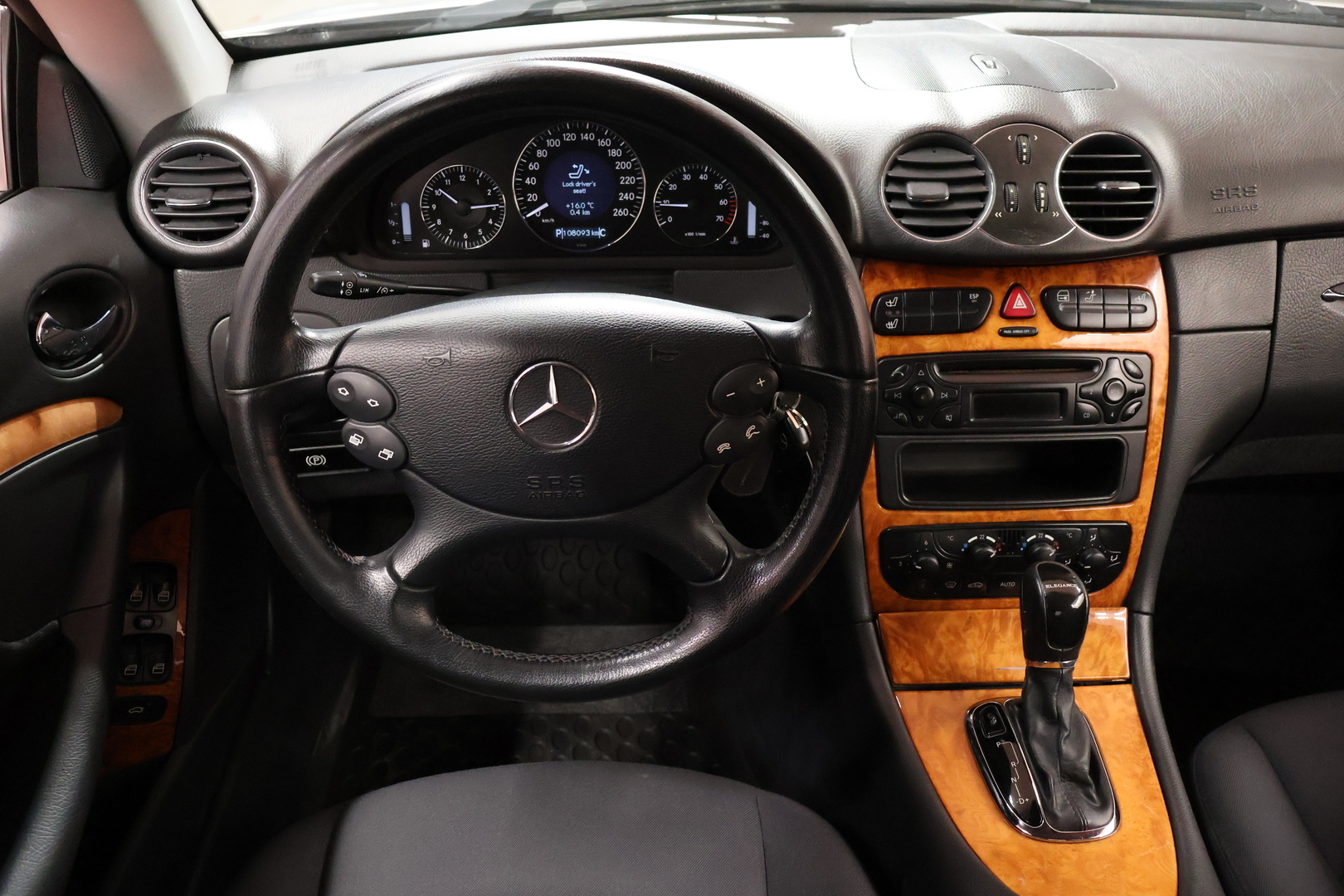 MERCEDES-BENZ CLK 2004