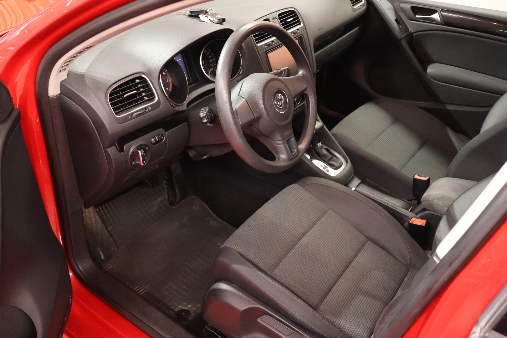 VOLKSWAGEN Golf 2009