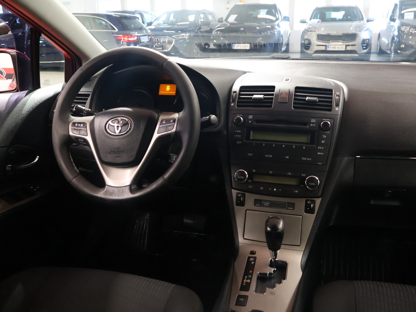 TOYOTA Avensis 2010