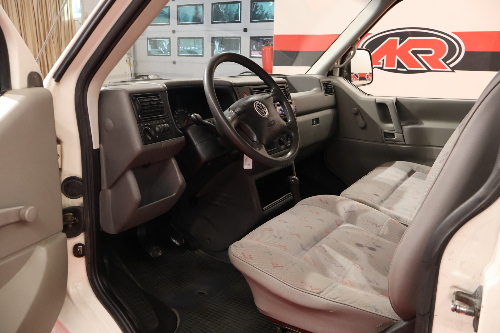 VOLKSWAGEN Transporter 2001