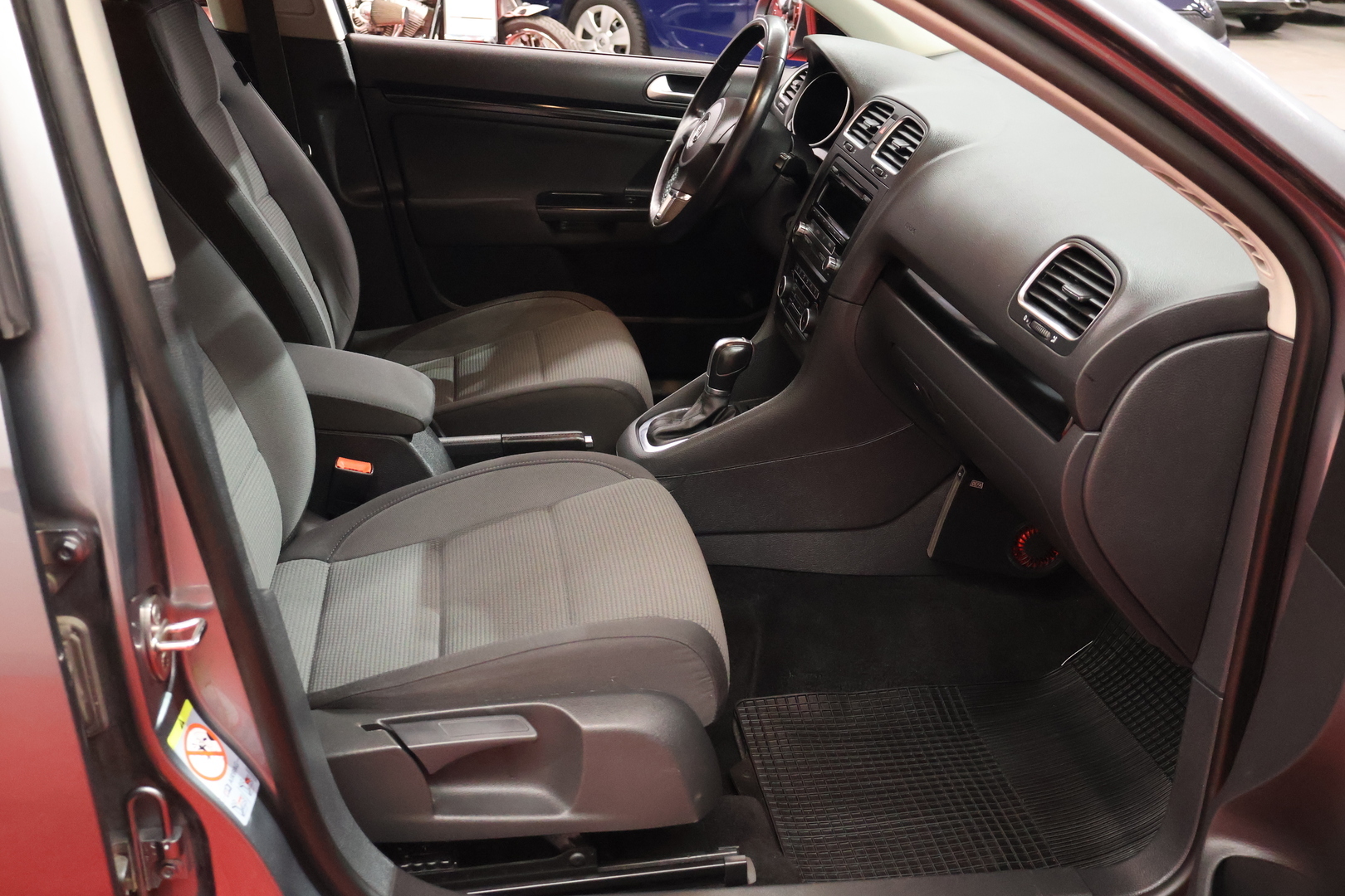 VOLKSWAGEN Golf 2011