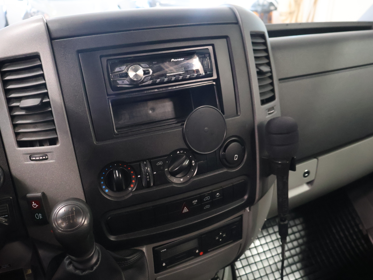 MERCEDES-BENZ Sprinter 2019