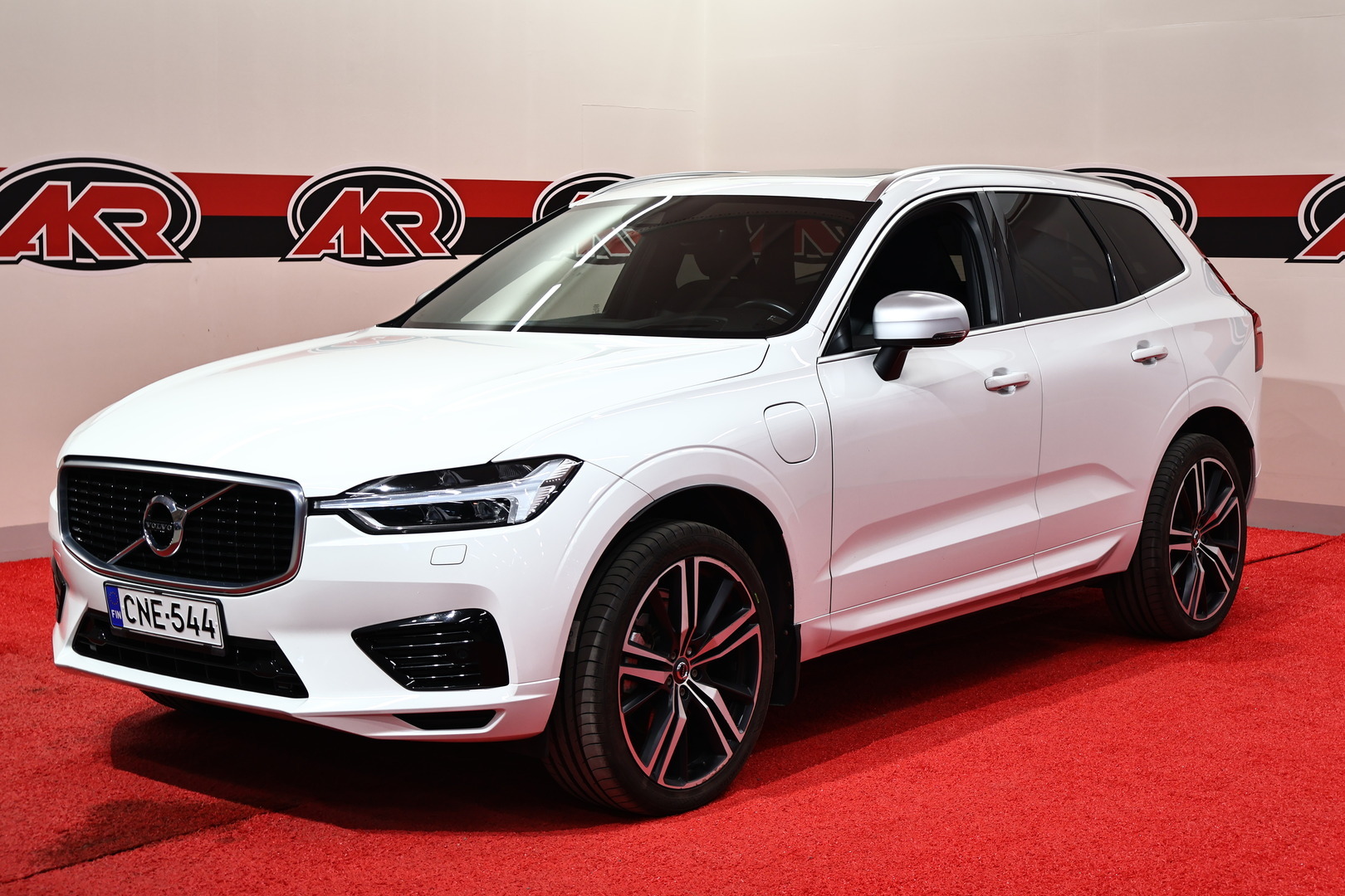 VOLVO XC60 2019