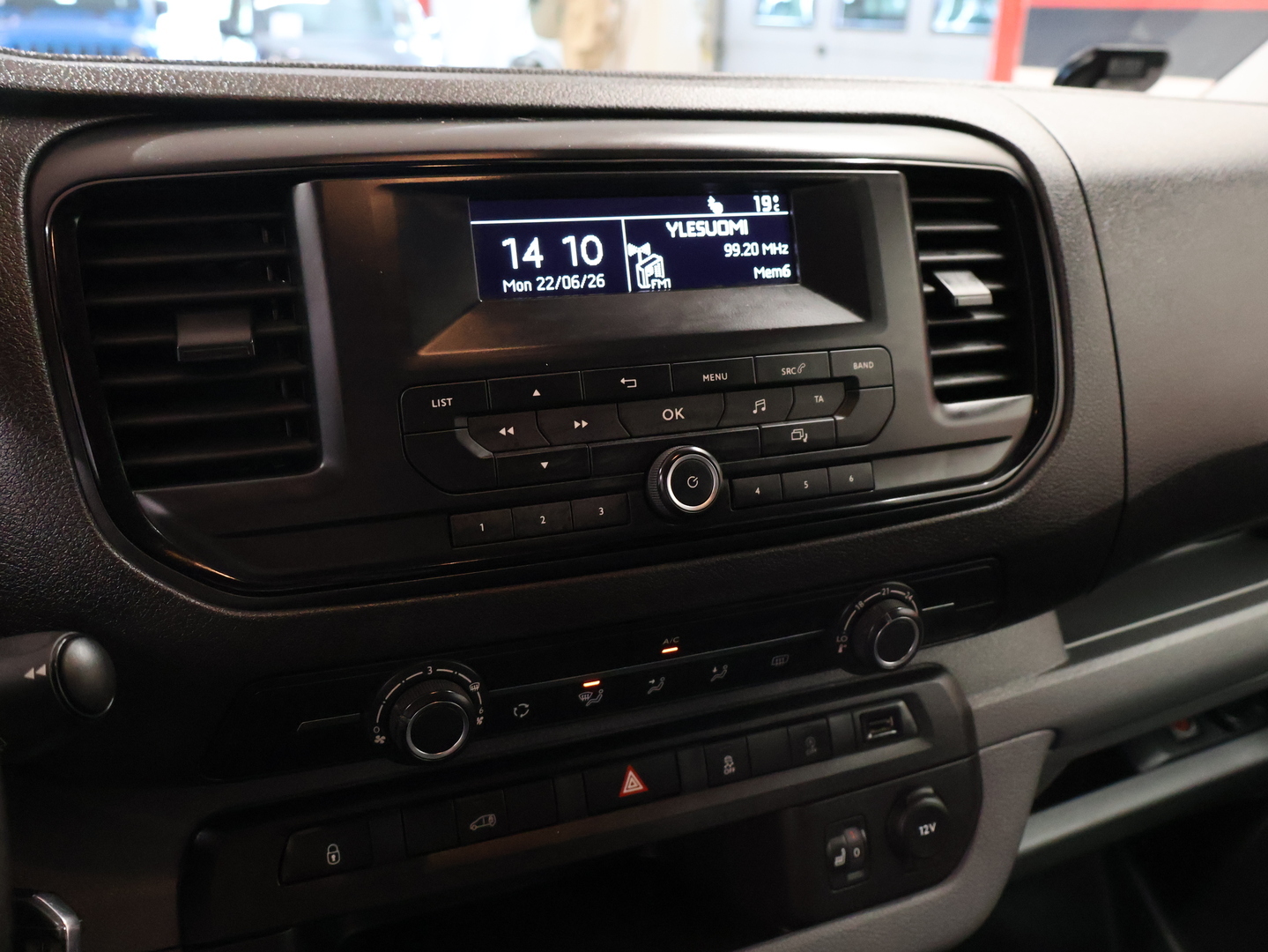 TOYOTA Proace 13