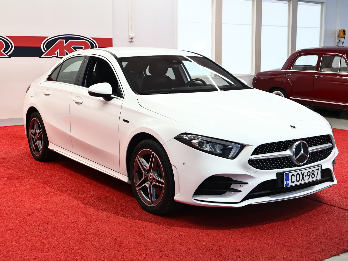 MERCEDES-BENZ A 2020