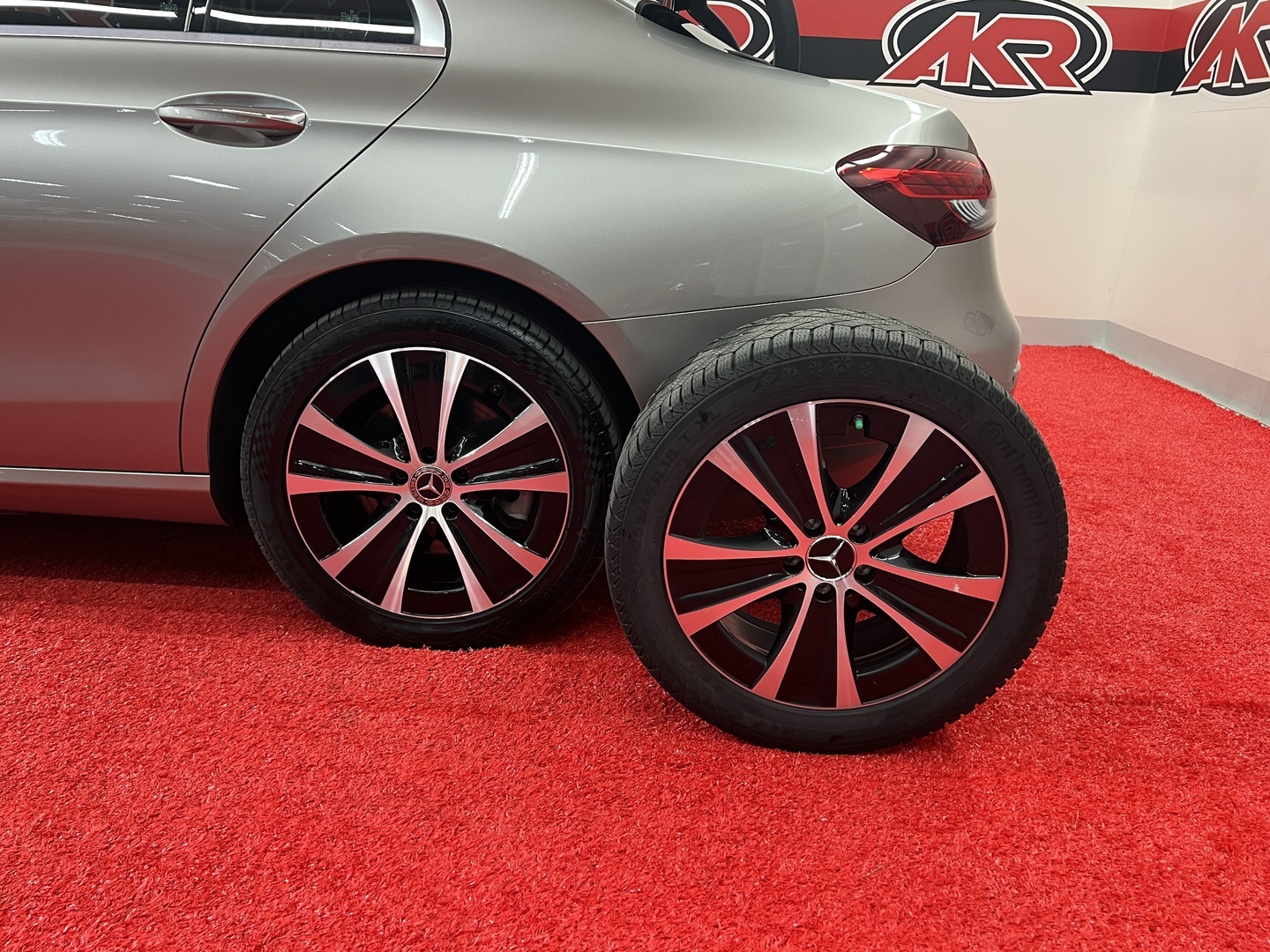 MERCEDES-BENZ E 2021