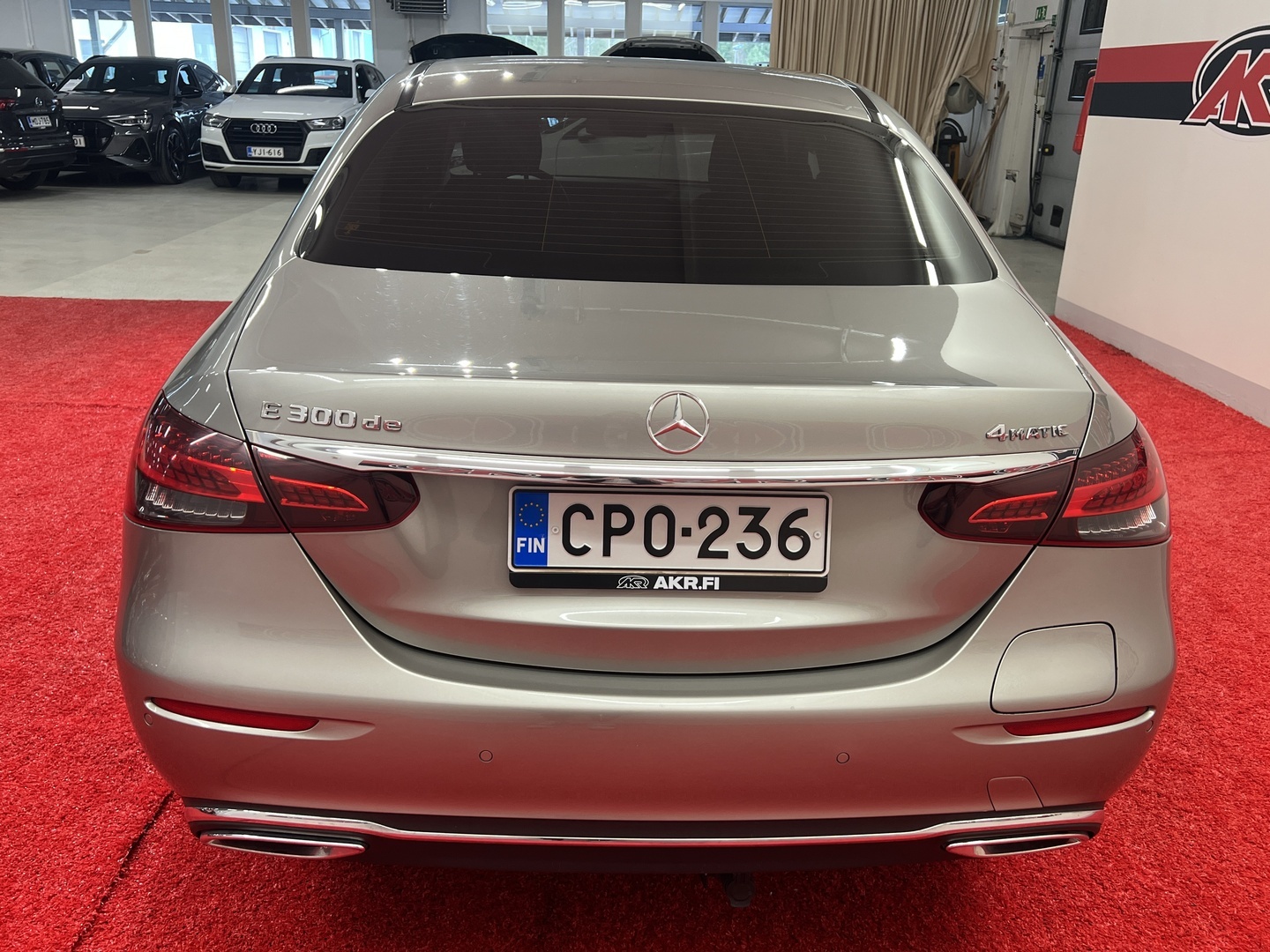 MERCEDES-BENZ E 2021