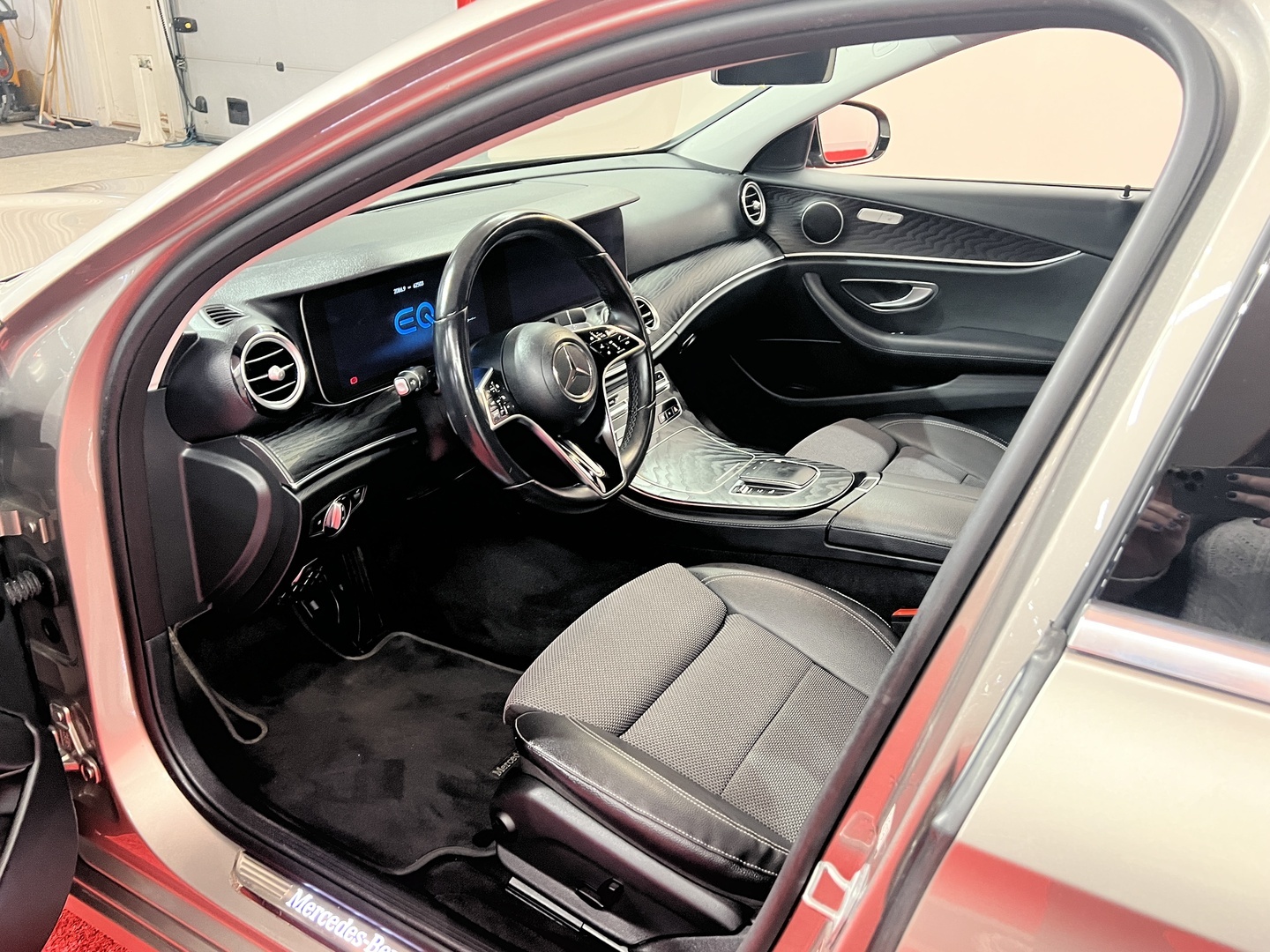 MERCEDES-BENZ E 2021