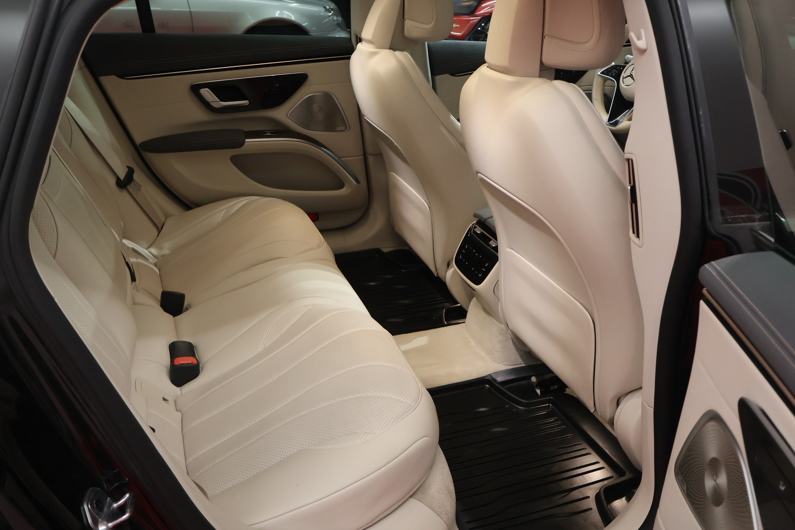 MERCEDES-BENZ EQS 2022