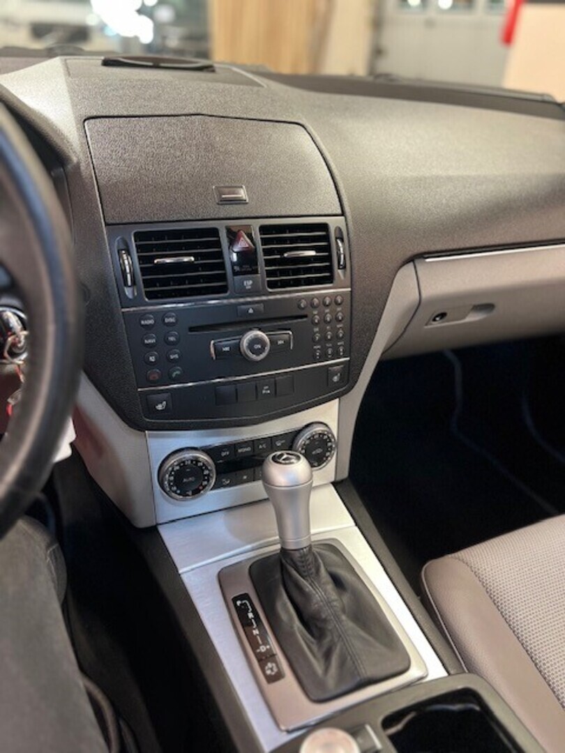 MERCEDES-BENZ C 2008