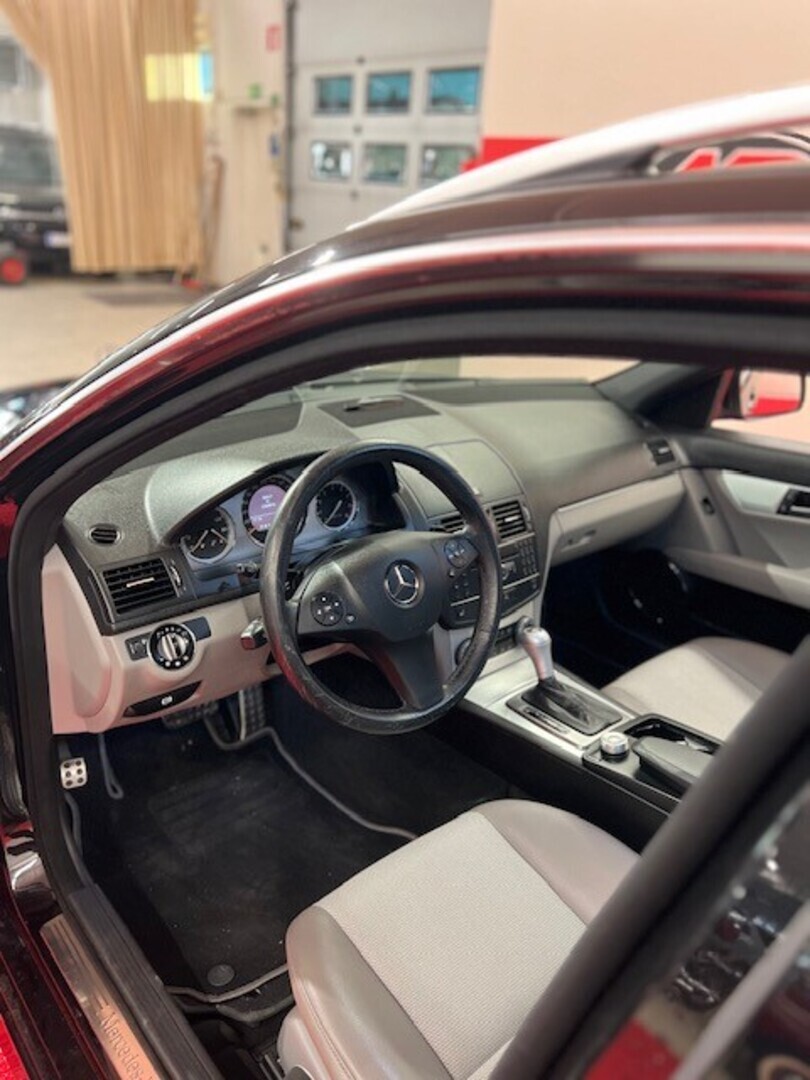 MERCEDES-BENZ C 2008