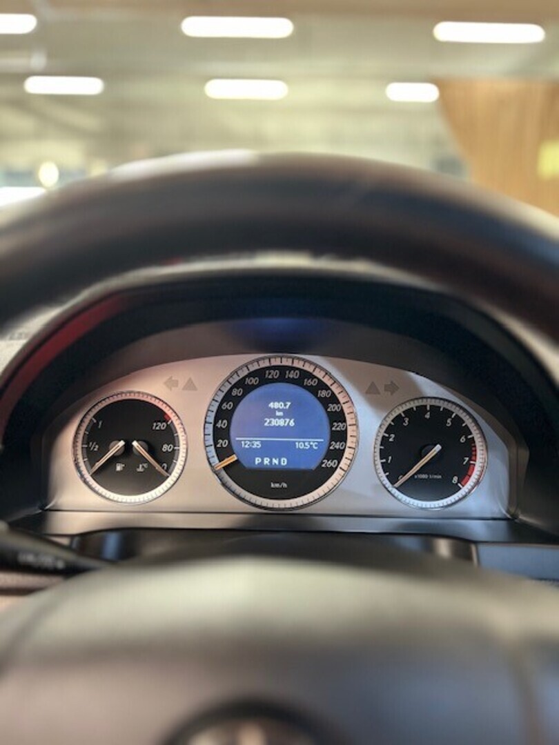 MERCEDES-BENZ C 2008