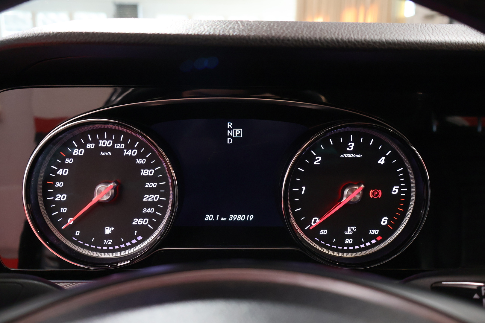 MERCEDES-BENZ E 2017