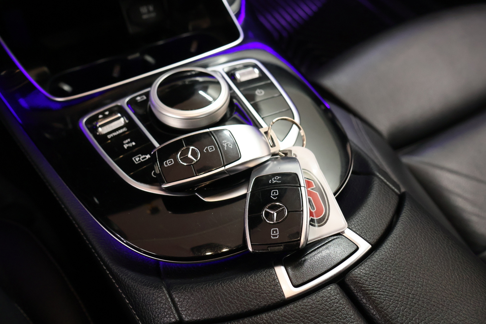 MERCEDES-BENZ E 2017