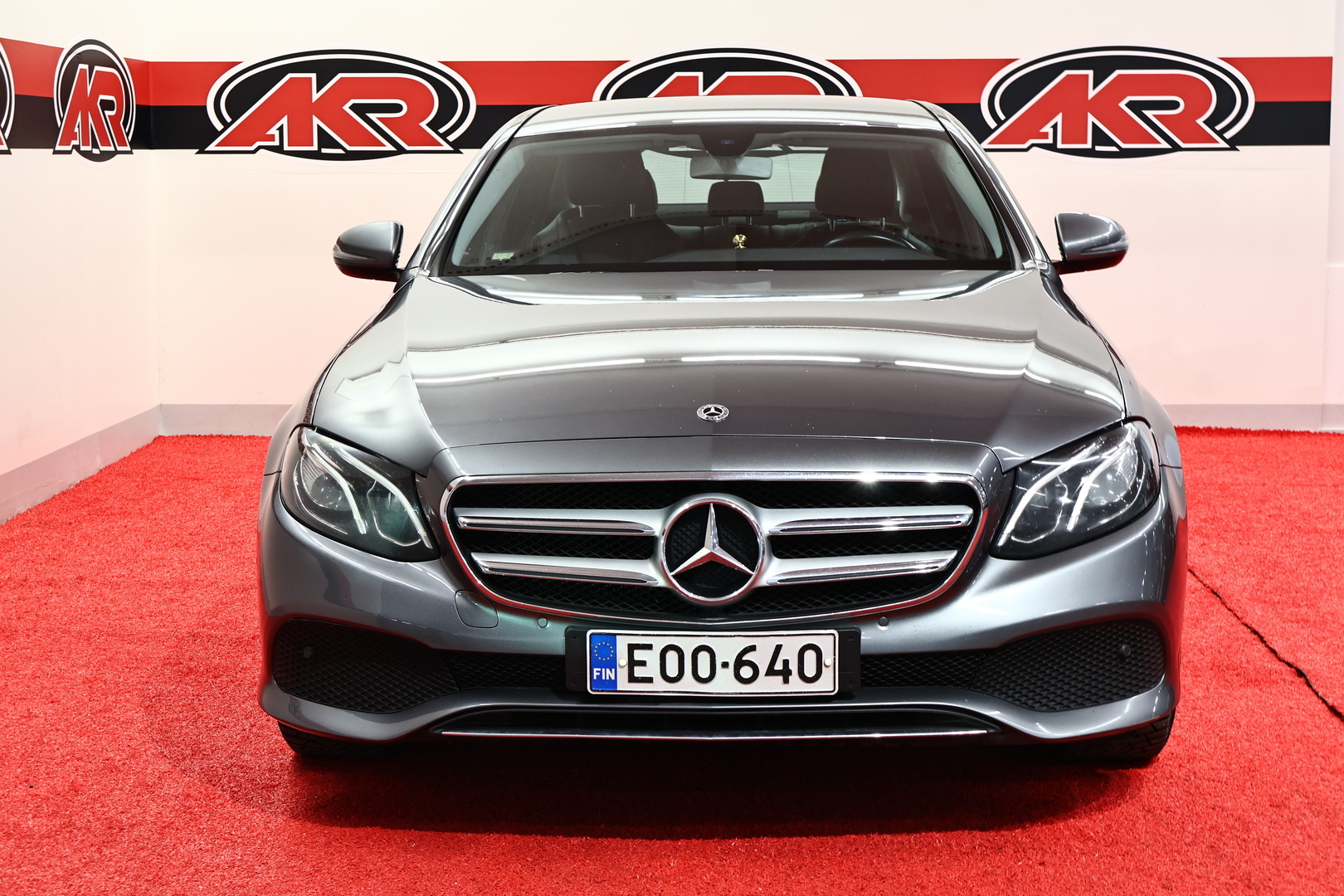 MERCEDES-BENZ E 2017