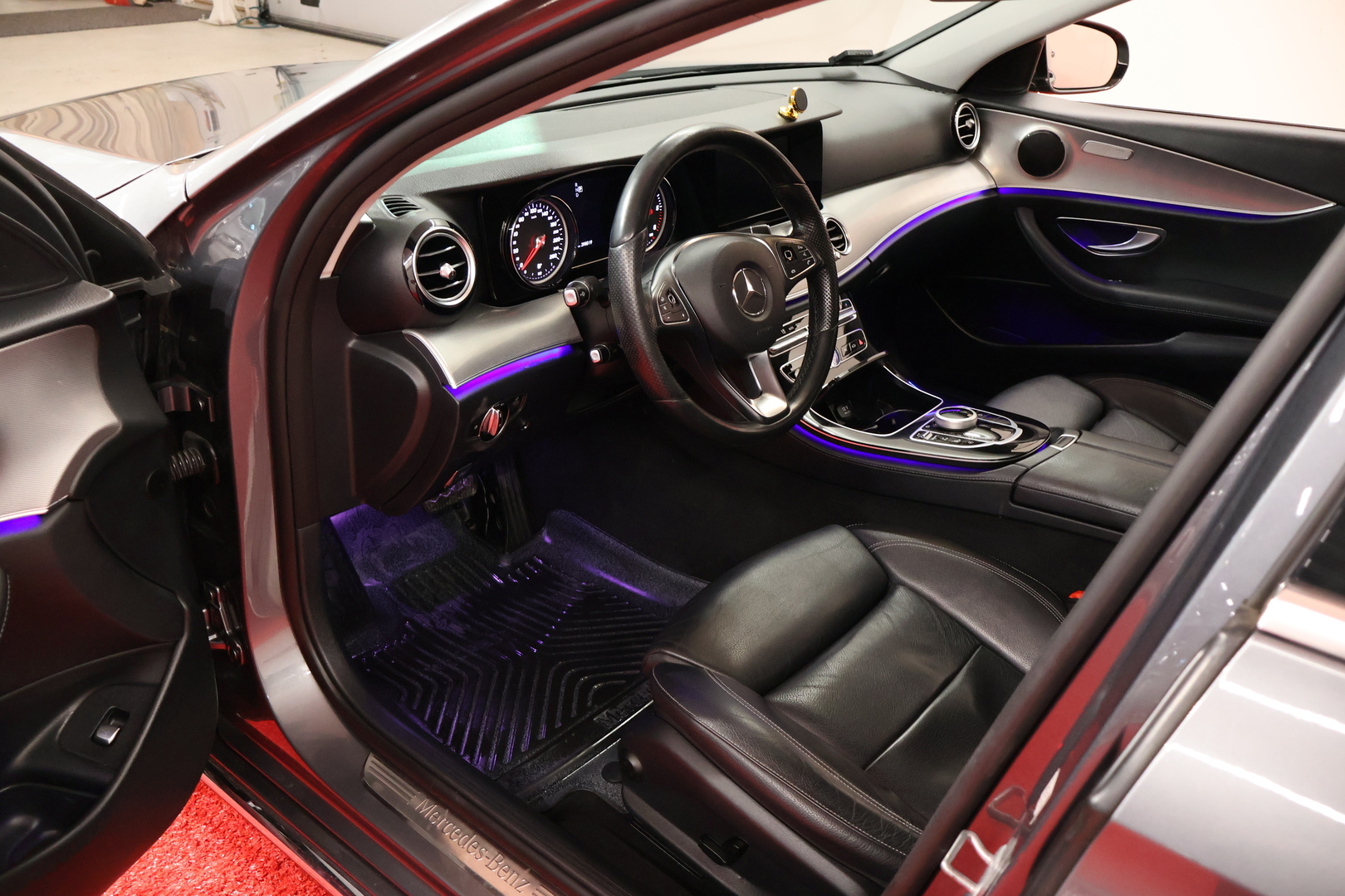 MERCEDES-BENZ E 2017