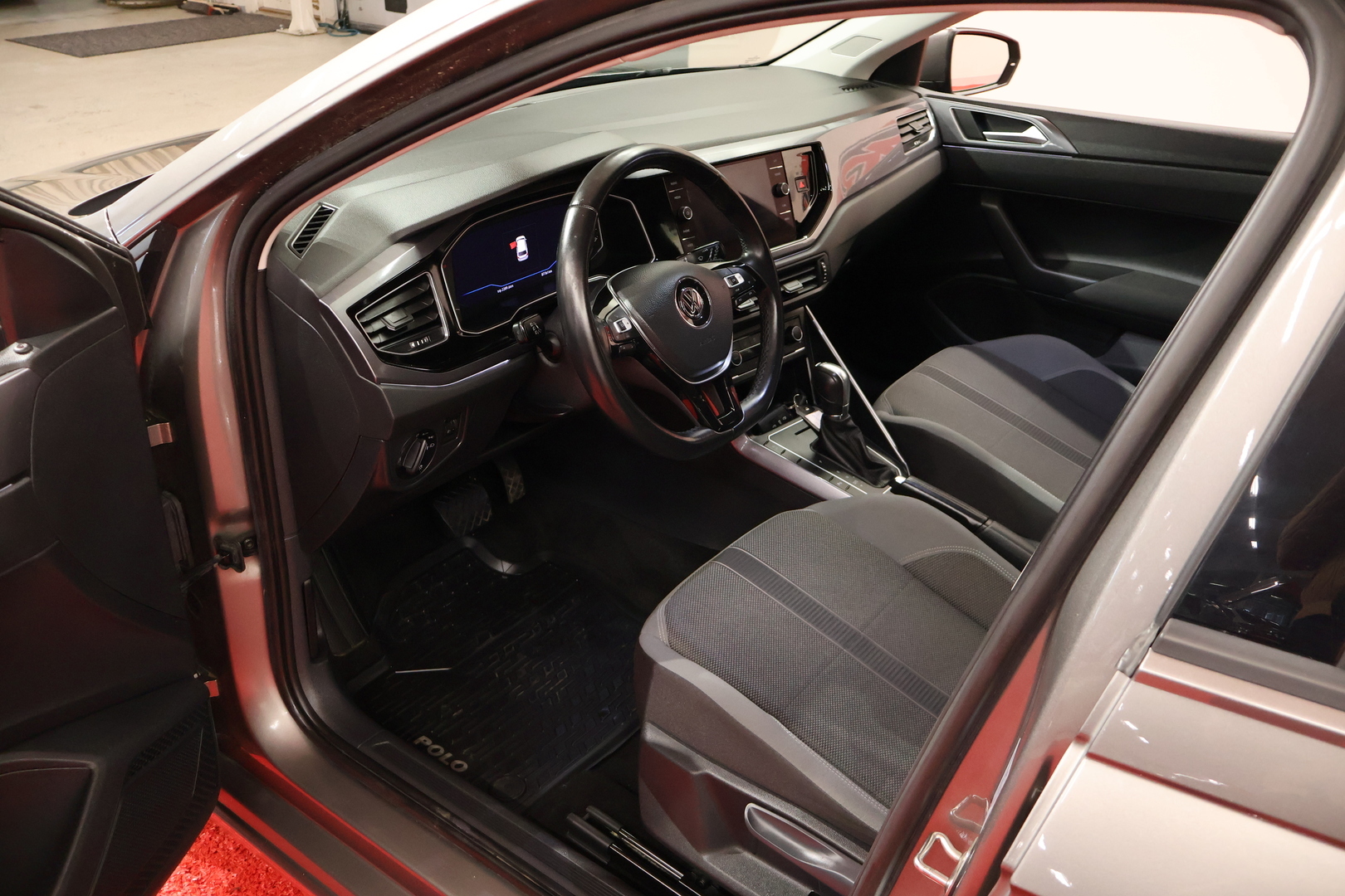 VOLKSWAGEN Polo 2019