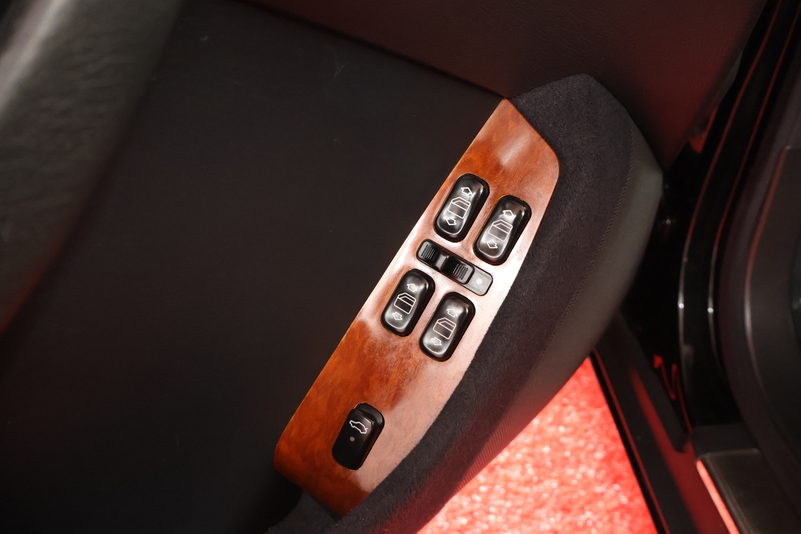 MERCEDES-BENZ S 2001