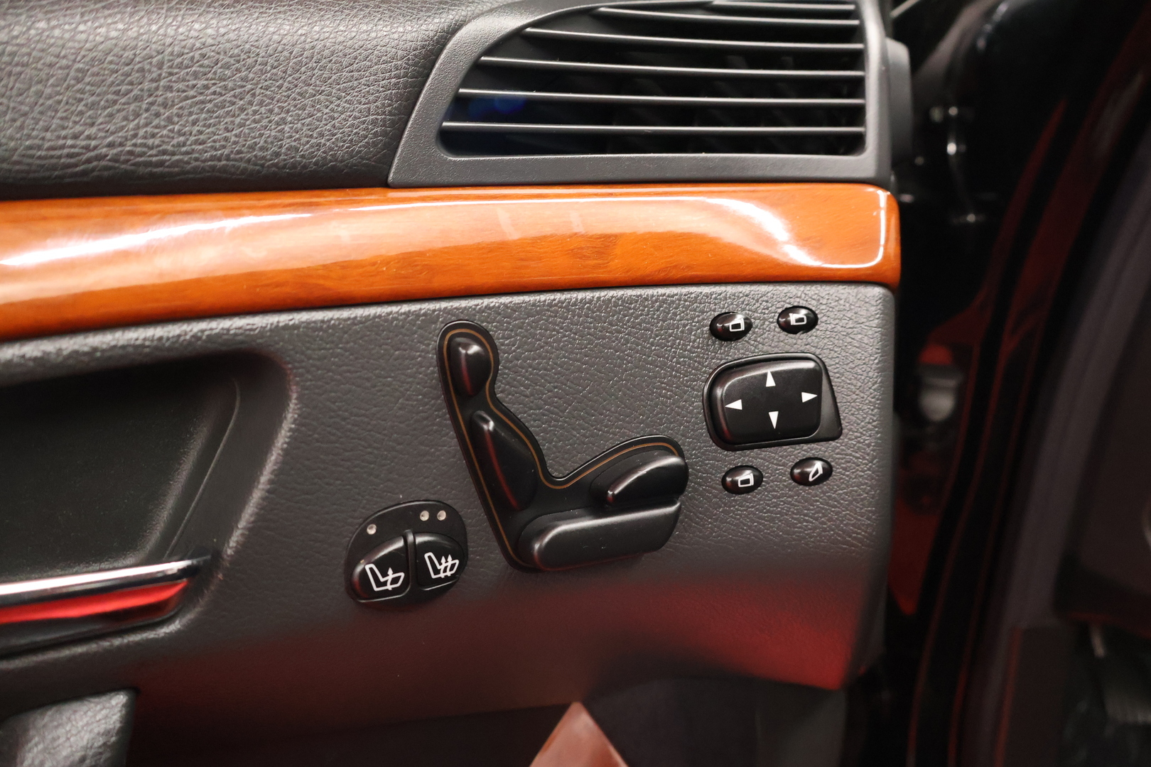 MERCEDES-BENZ S 2001