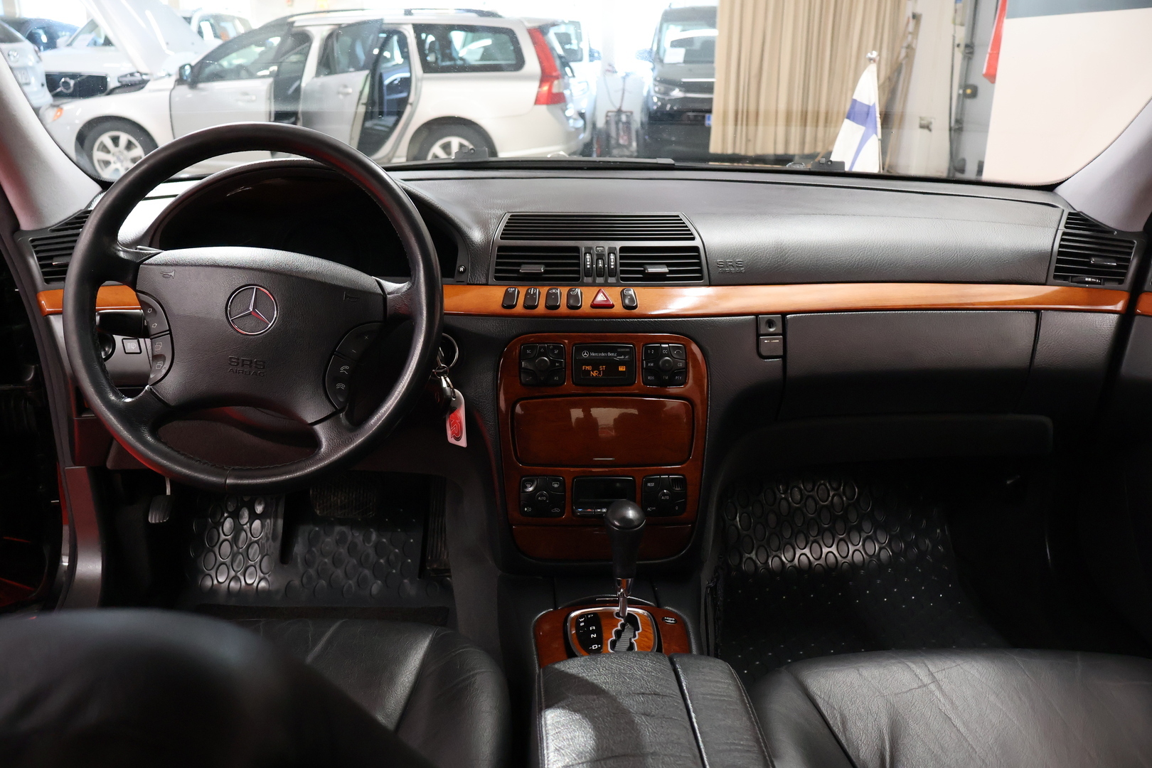 MERCEDES-BENZ S 2001