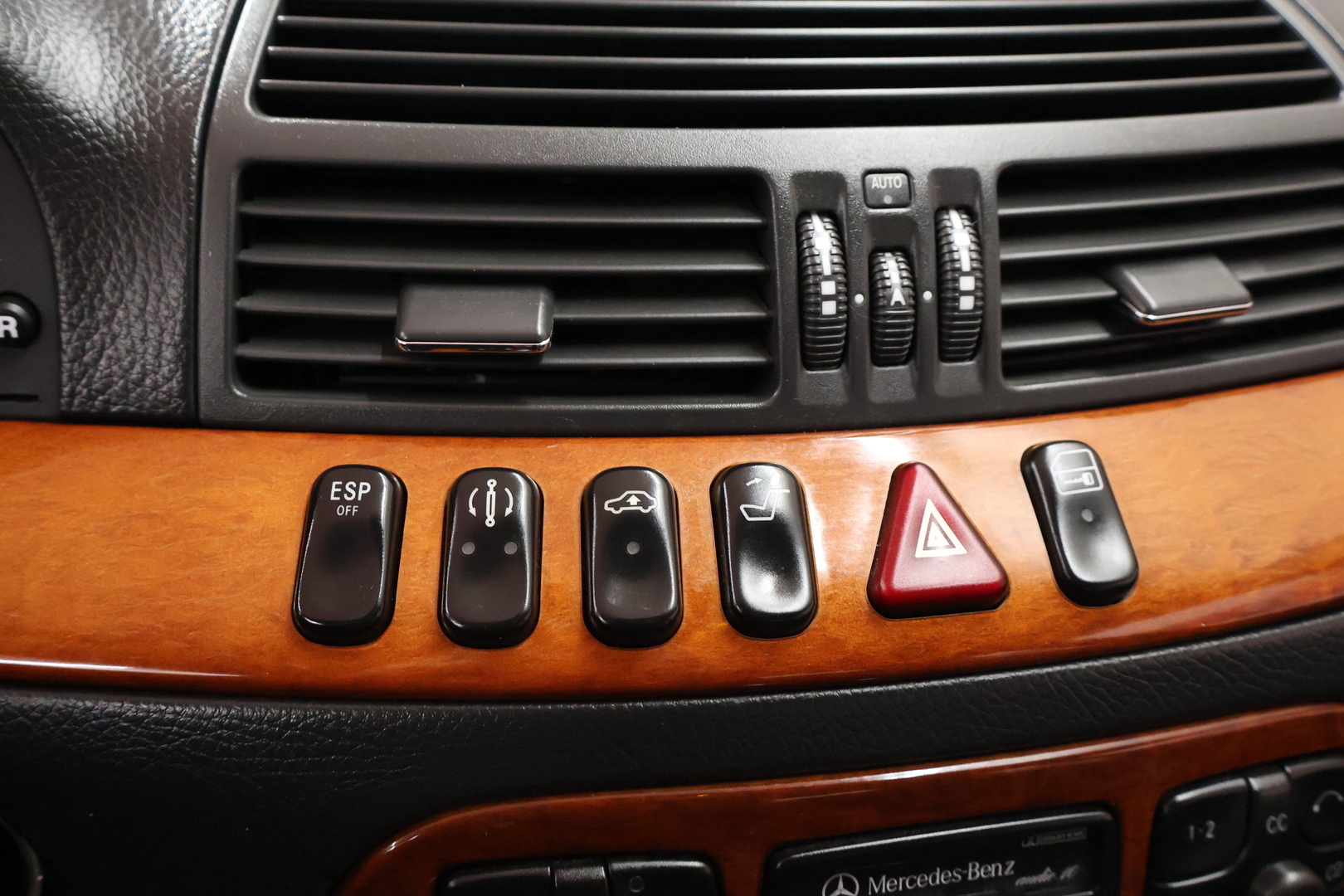 MERCEDES-BENZ S 2001