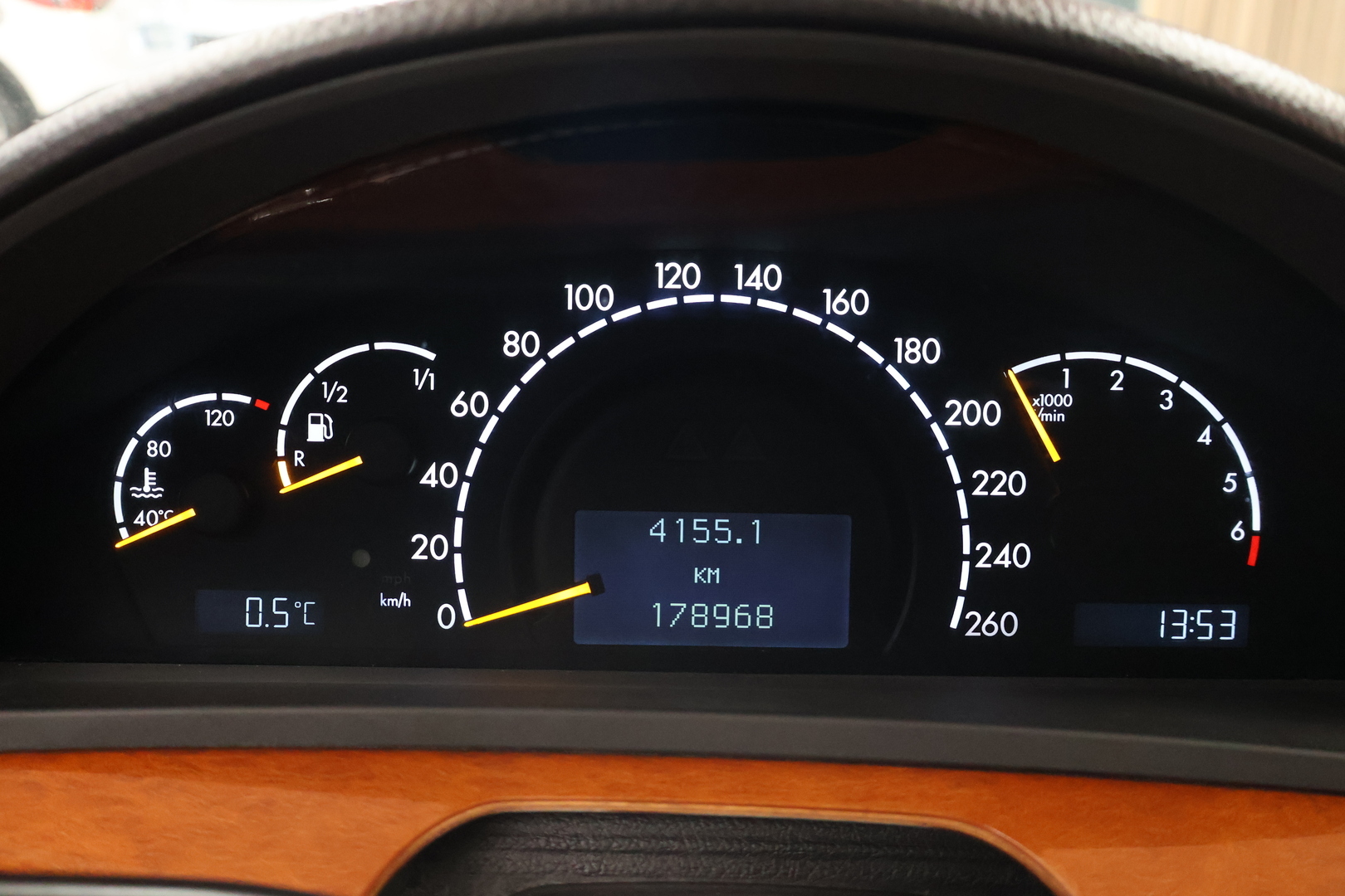 MERCEDES-BENZ S 2001