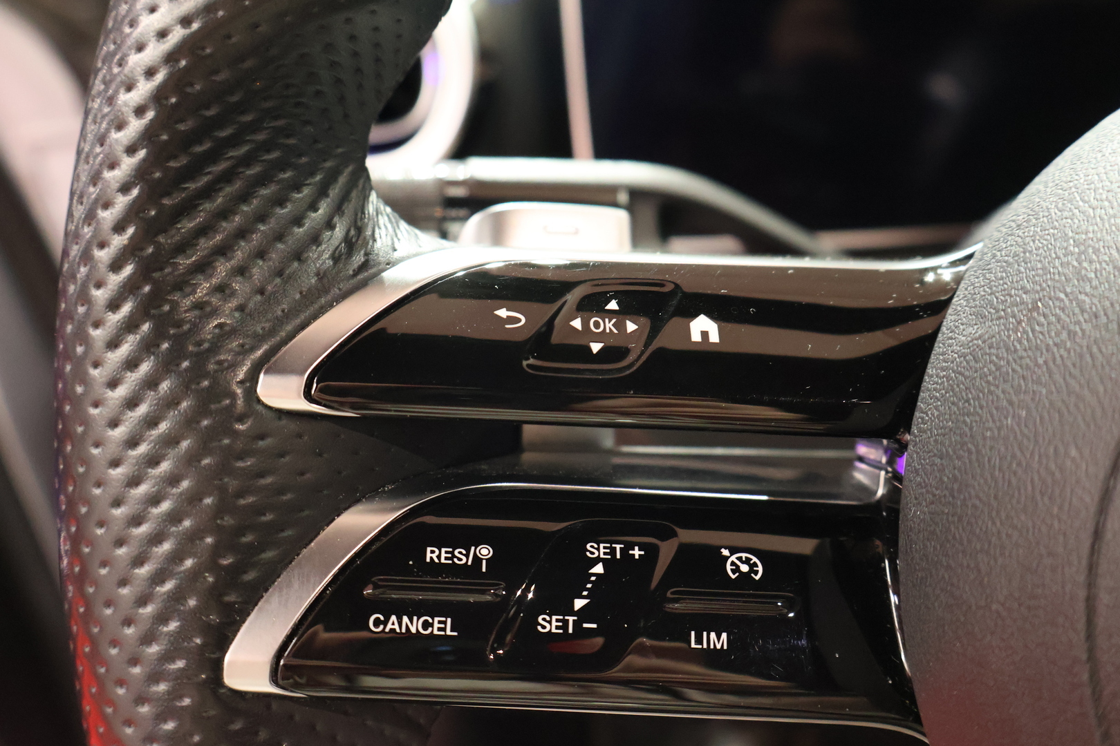 MERCEDES-BENZ C 2022