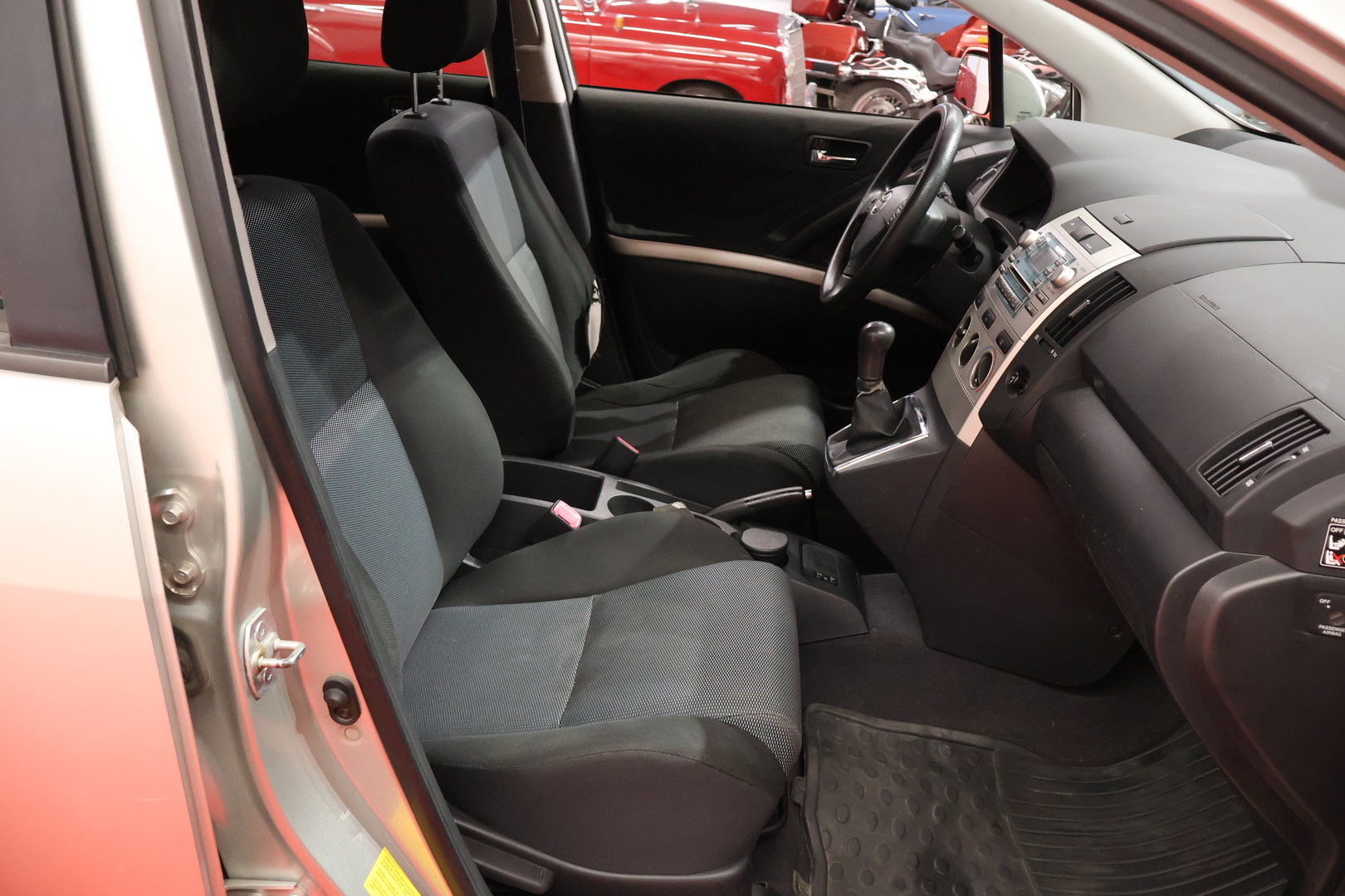 TOYOTA Corolla Verso 2004