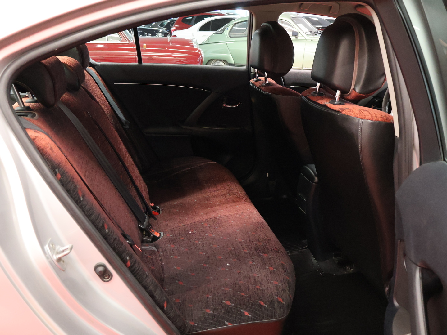 TOYOTA Avensis 2010