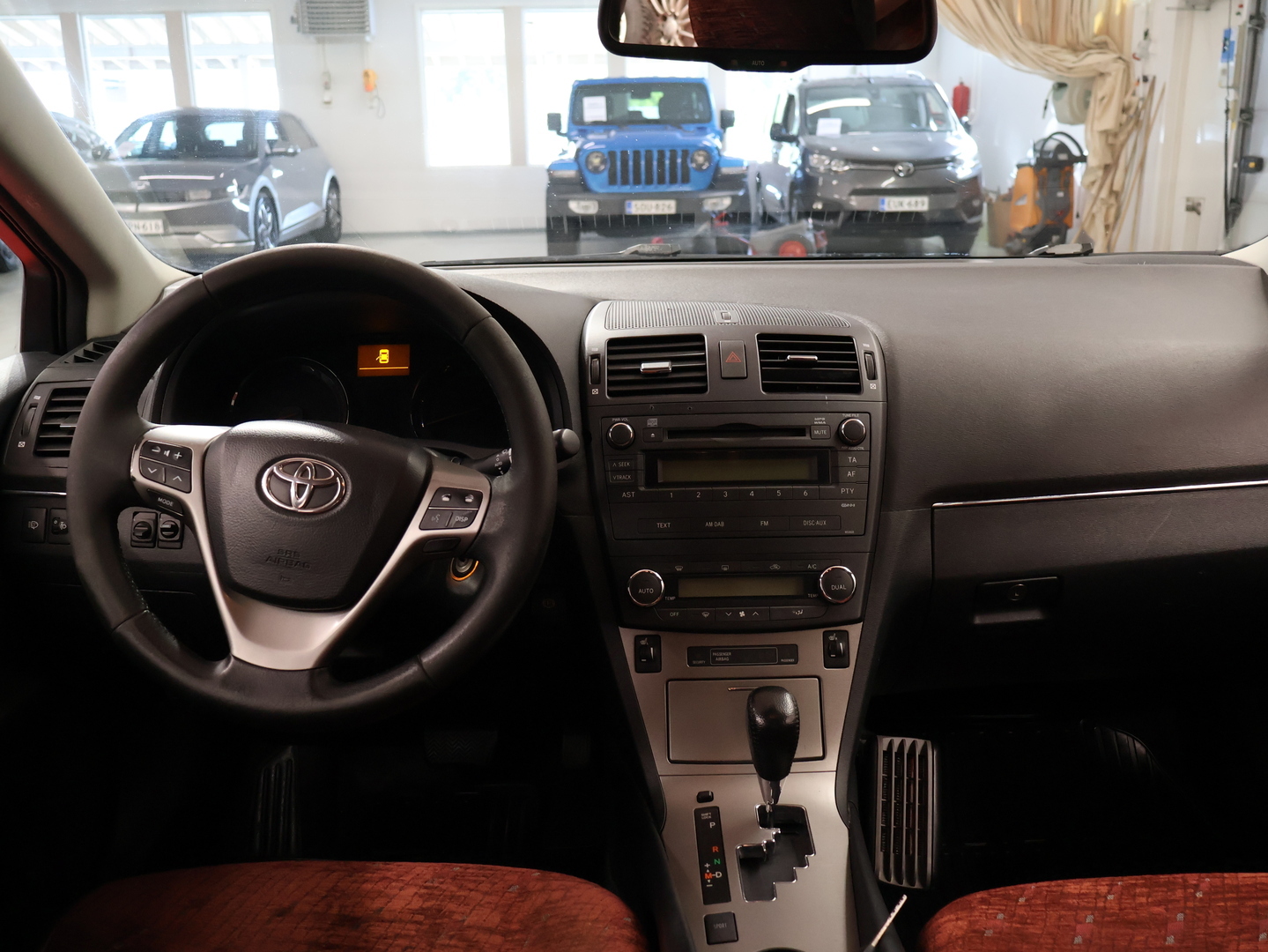 TOYOTA Avensis 2010
