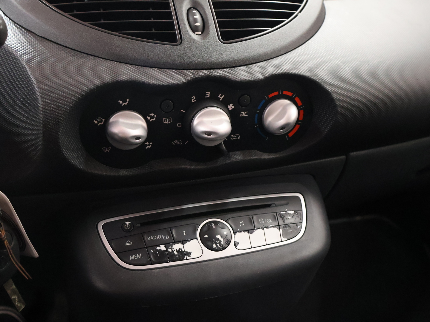 RENAULT Twingo 2012