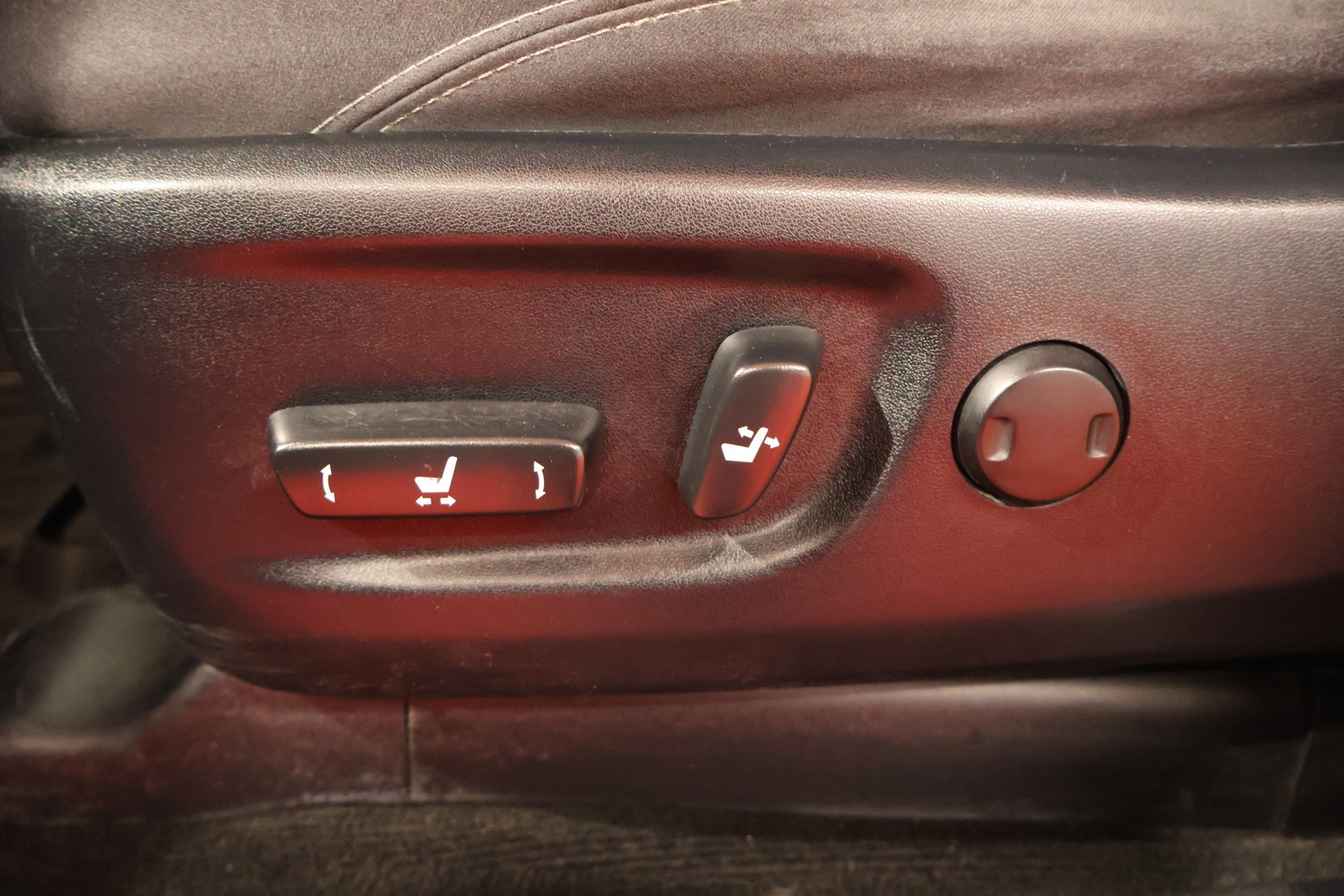 TOYOTA Land Cruiser 2014