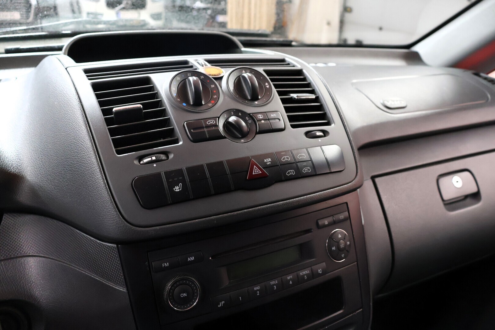 MERCEDES-BENZ Vito 2011