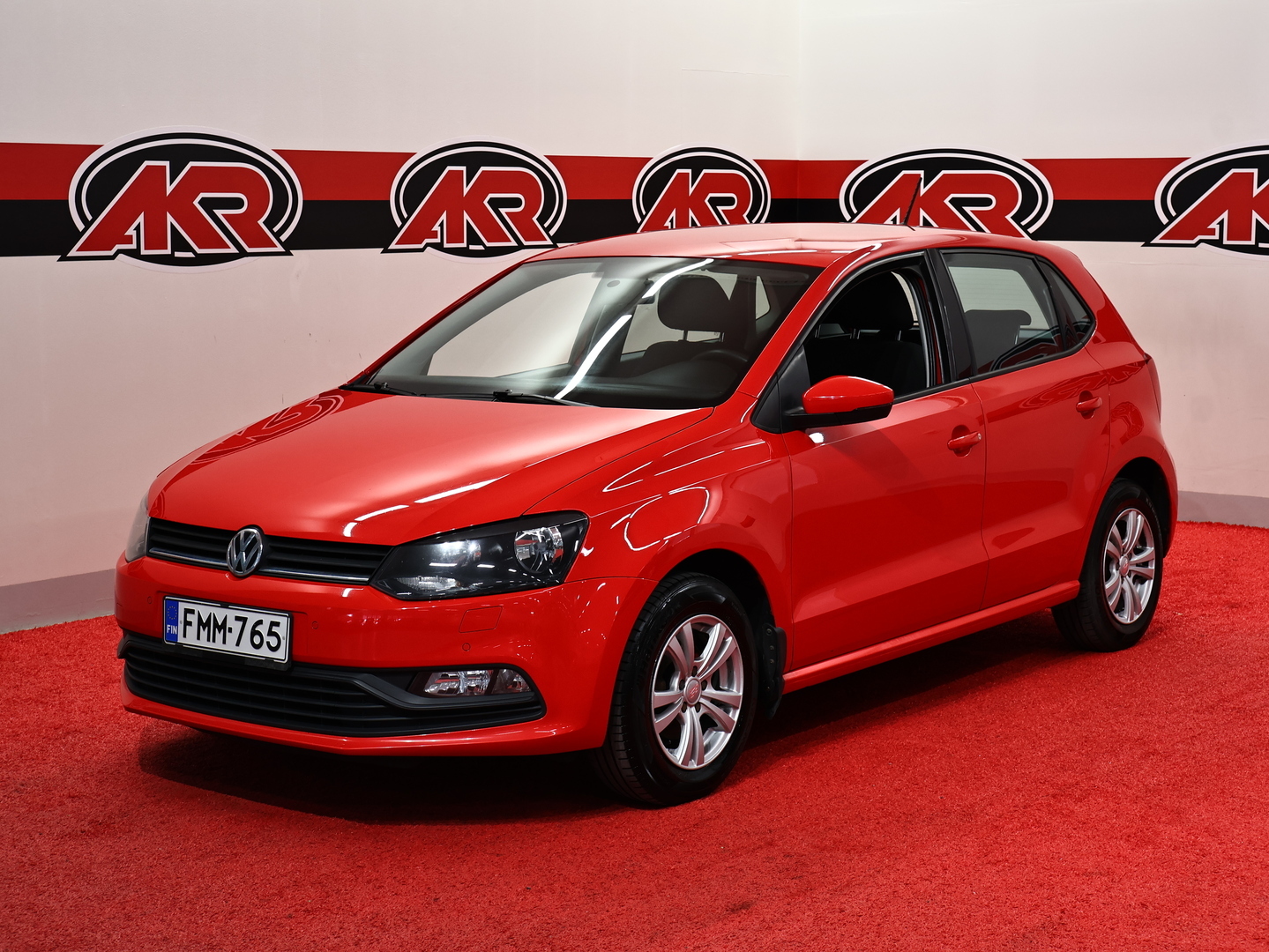 VOLKSWAGEN Polo 1