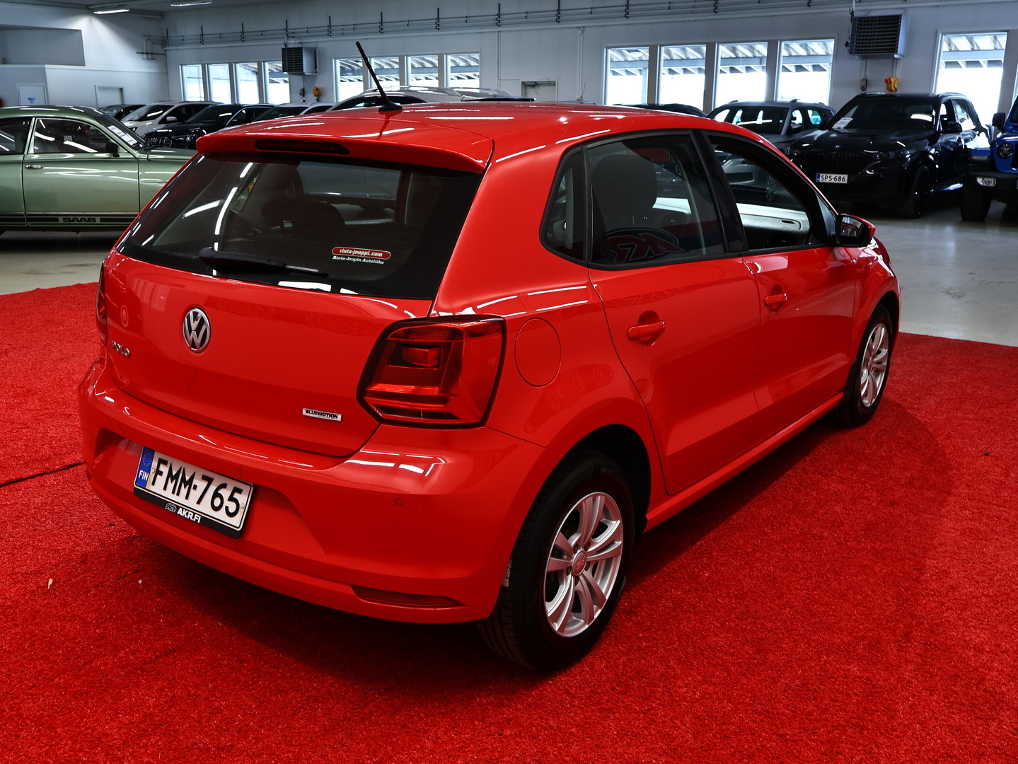 VOLKSWAGEN Polo 4