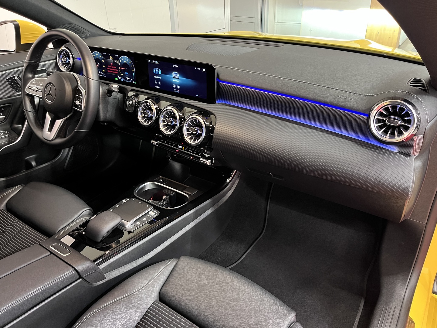 MERCEDES-BENZ CLA 2022