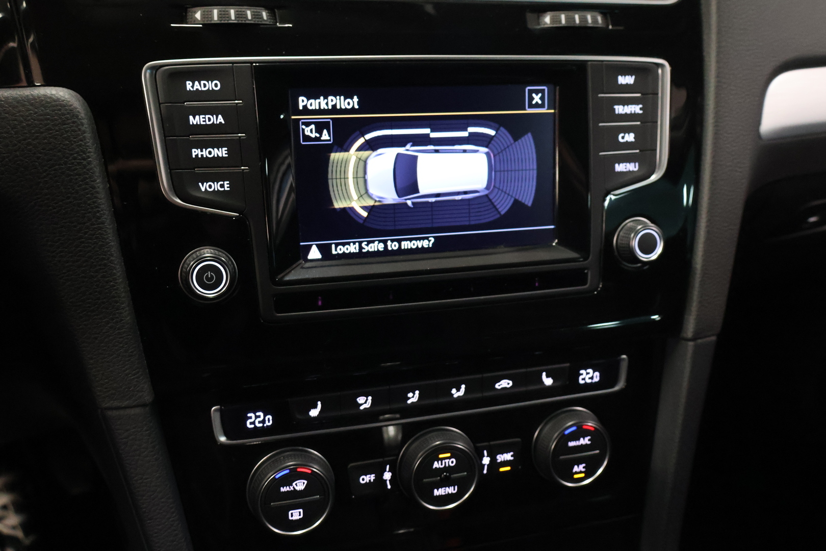 VOLKSWAGEN Golf 2015