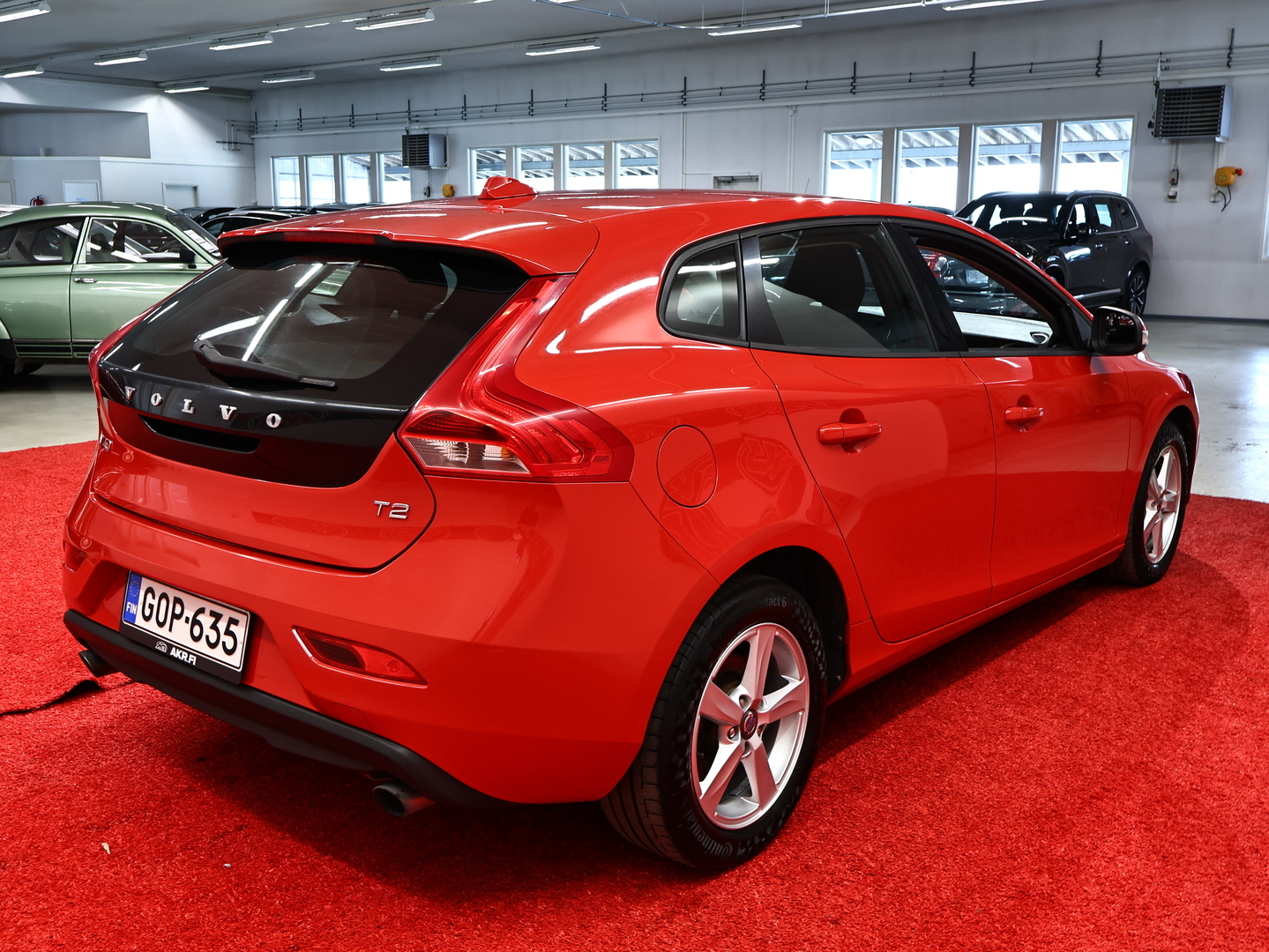VOLVO V40 2014
