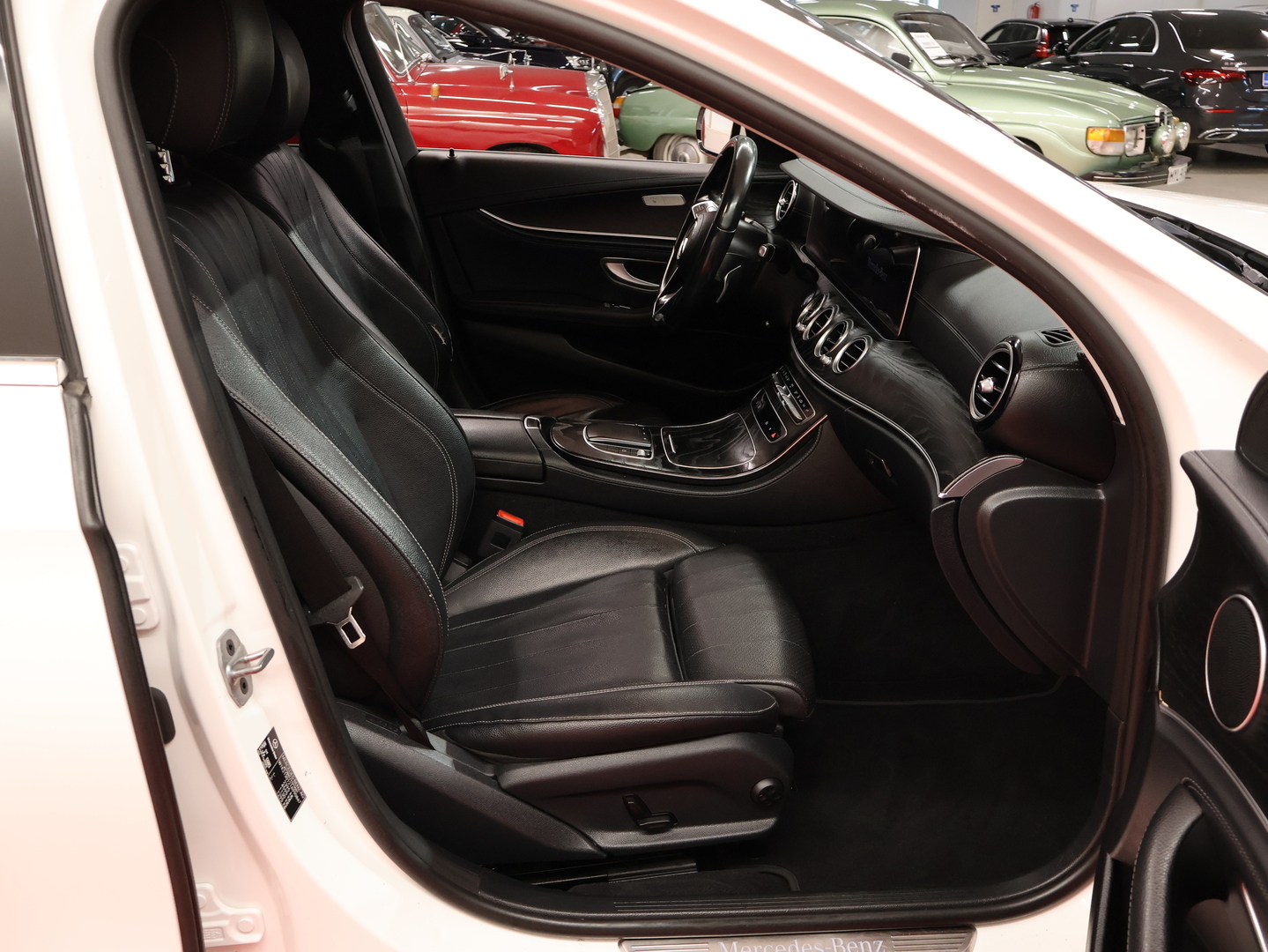MERCEDES-BENZ E 2021