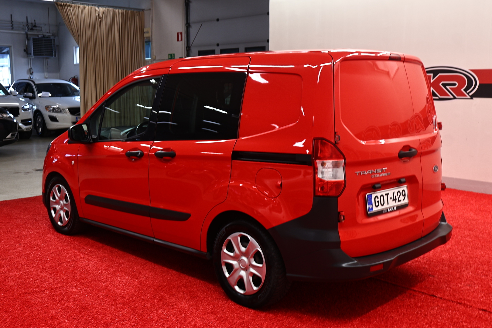 FORD TRANSIT COURIER 2022