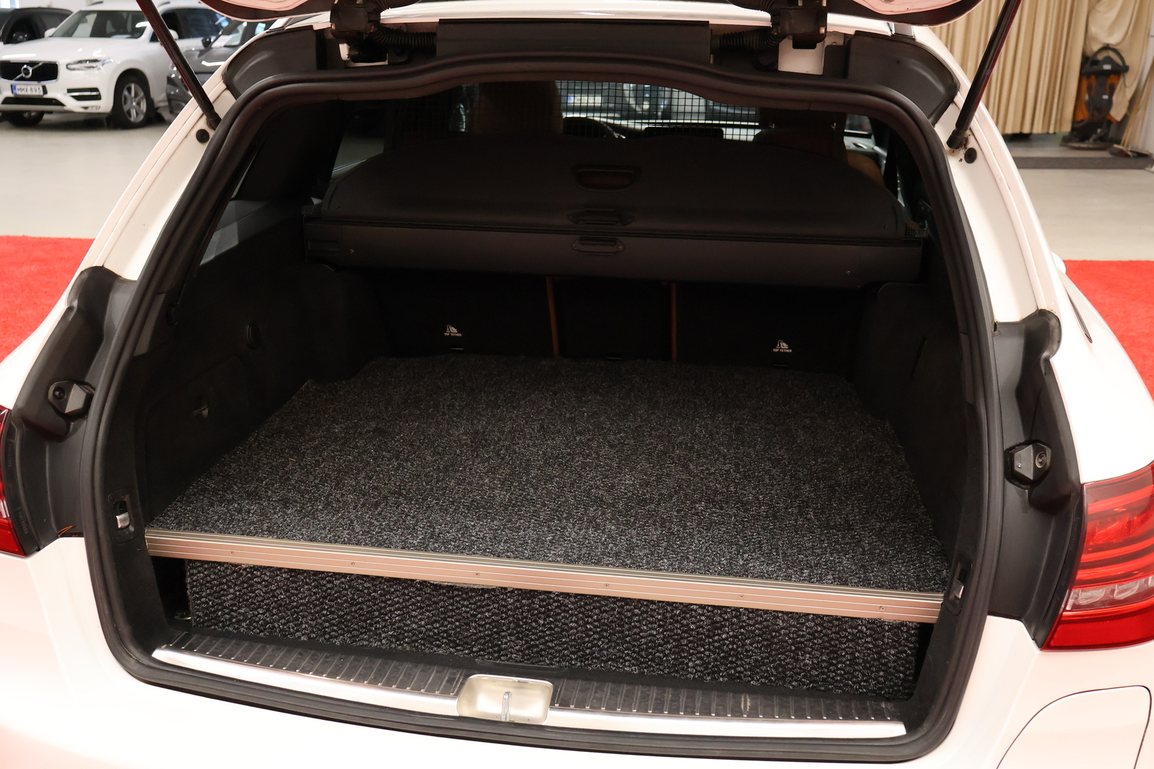 MERCEDES-BENZ C 2020