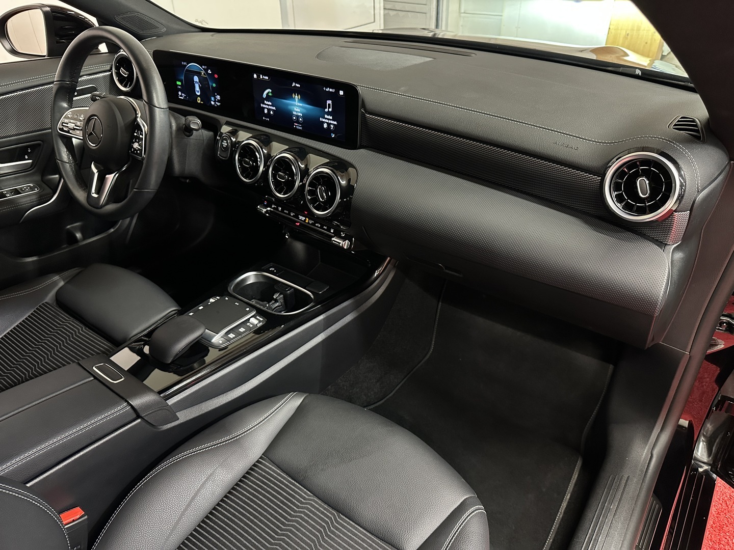 MERCEDES-BENZ CLA 2022